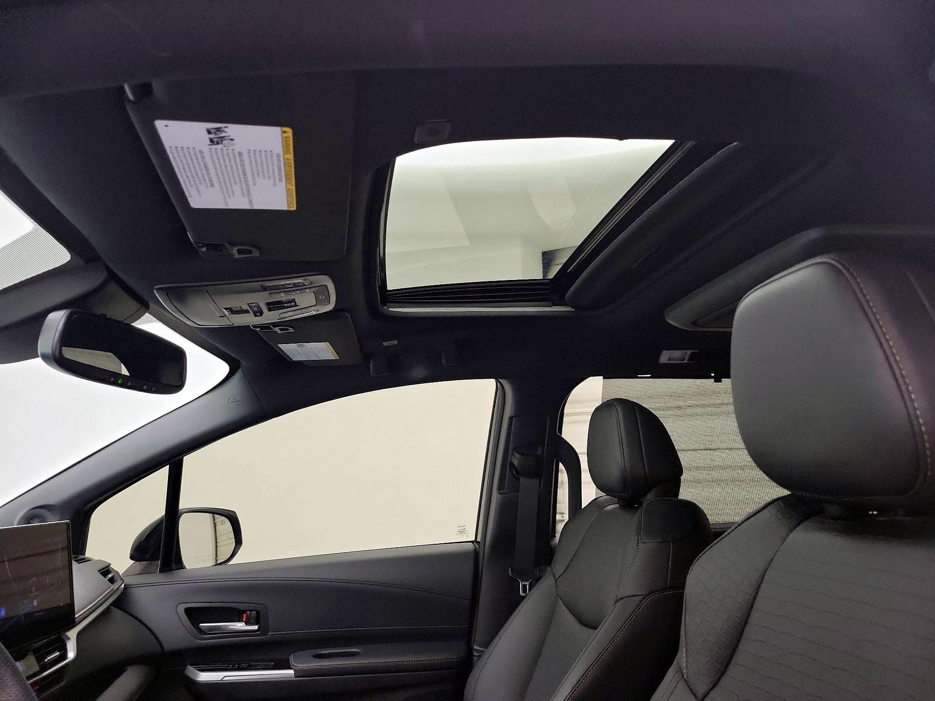 Thumbnail: 2025 Toyota Sienna - 20