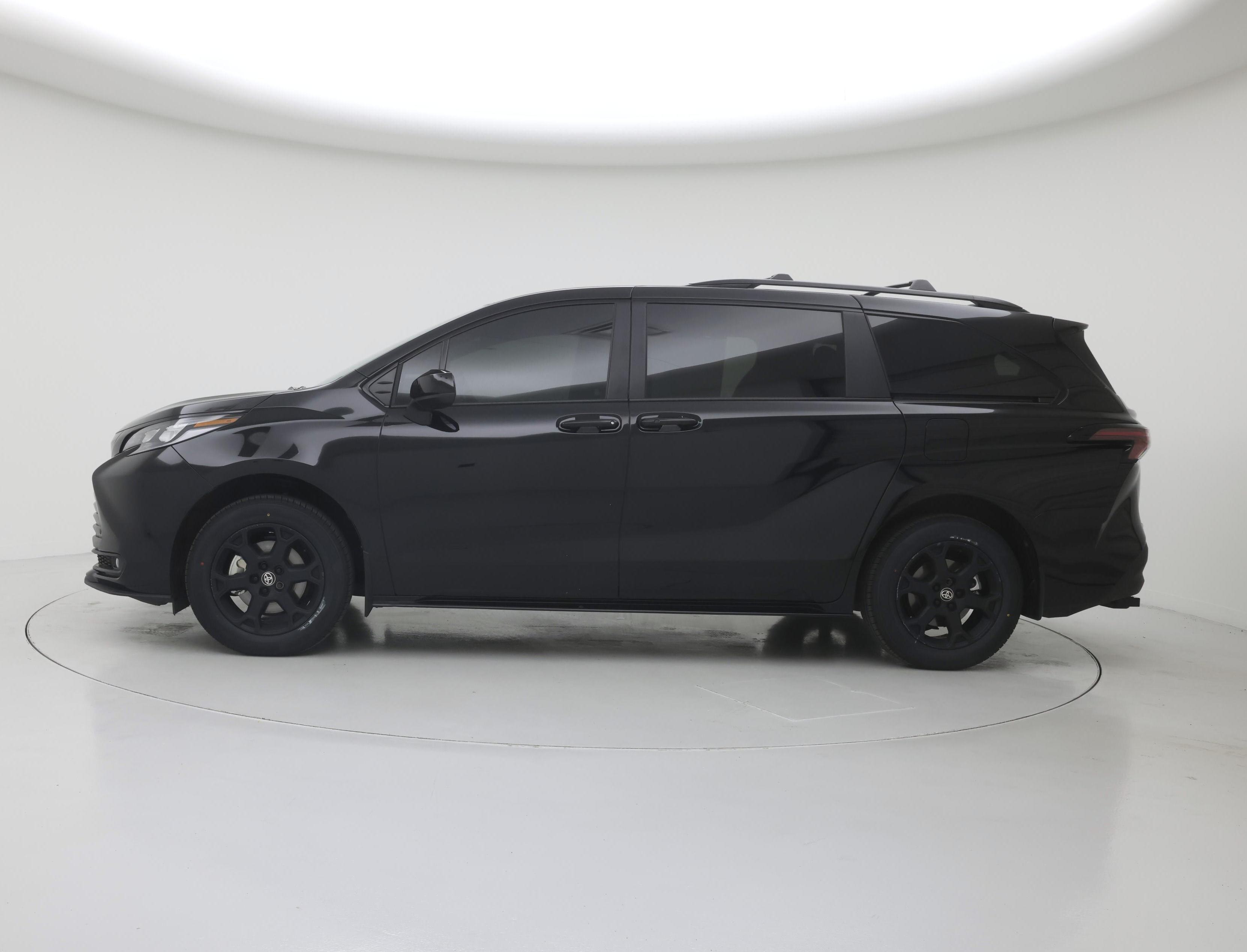 Thumbnail: 2025 Toyota Sienna - 3