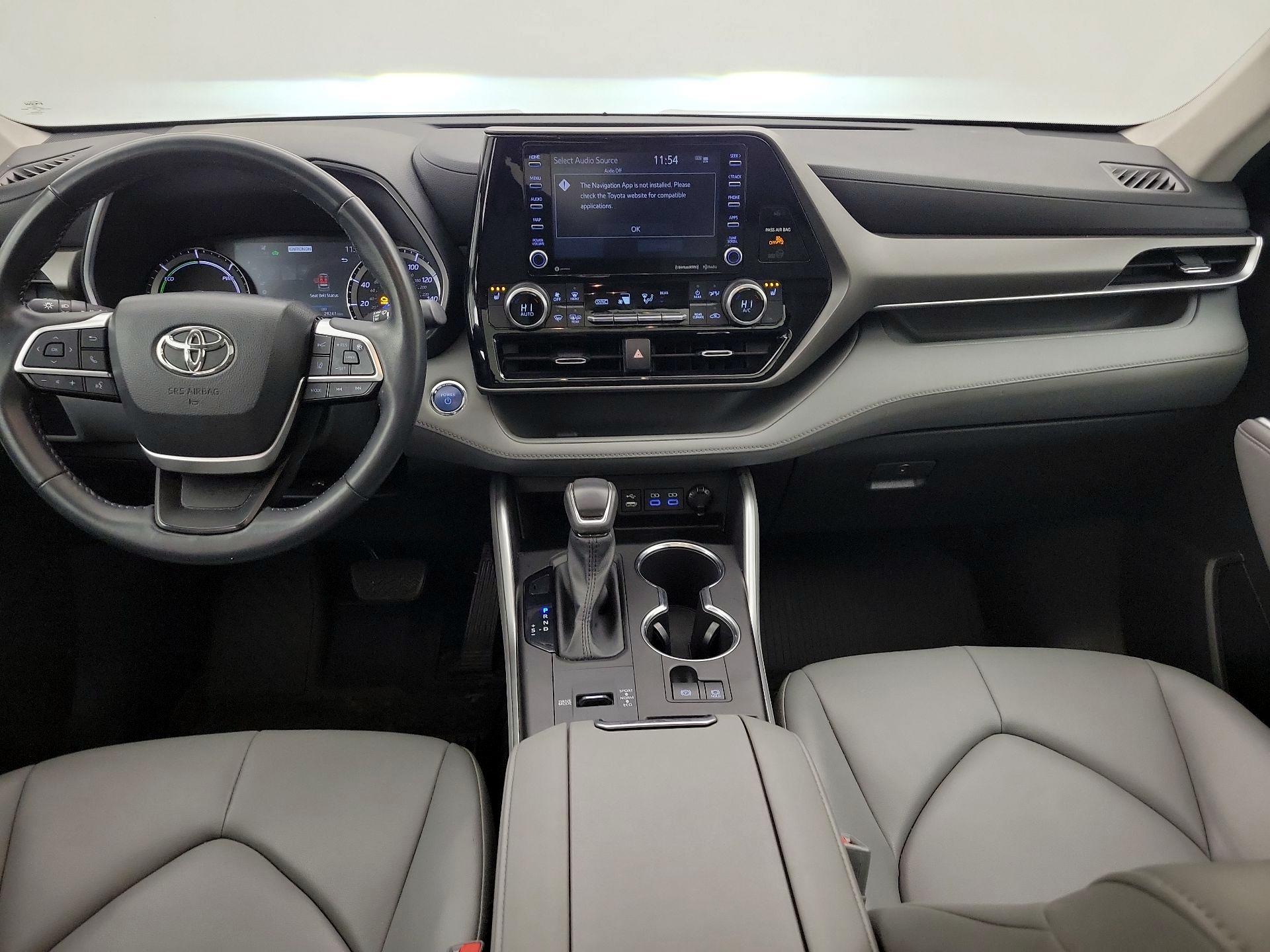 Thumbnail: 2022 Toyota Highlander - 9