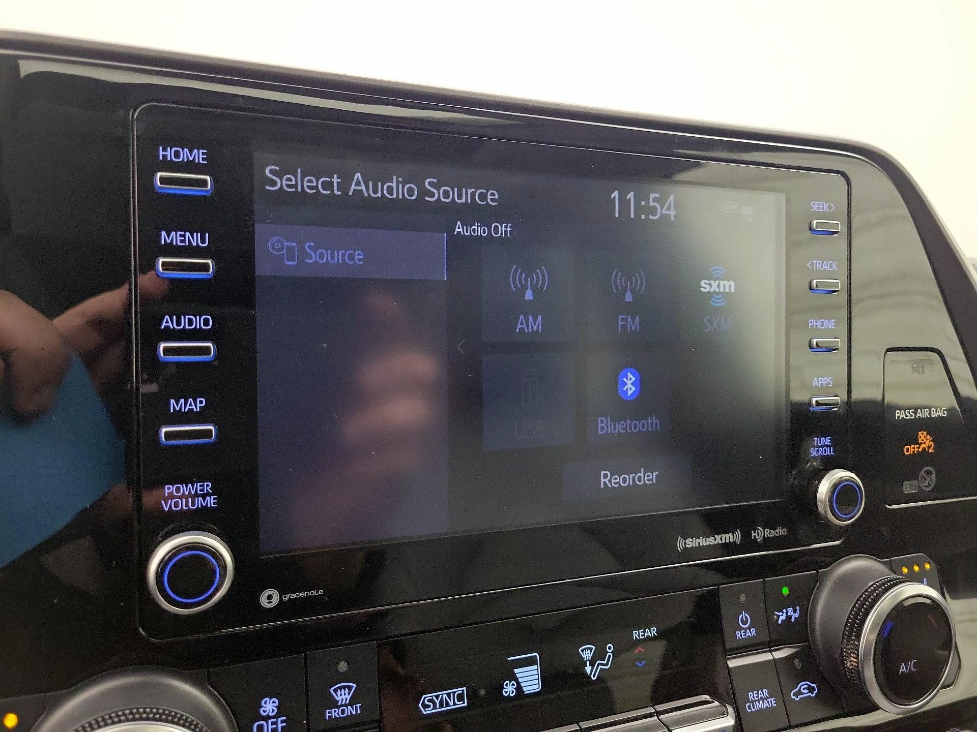 Thumbnail: 2022 Toyota Highlander - 15