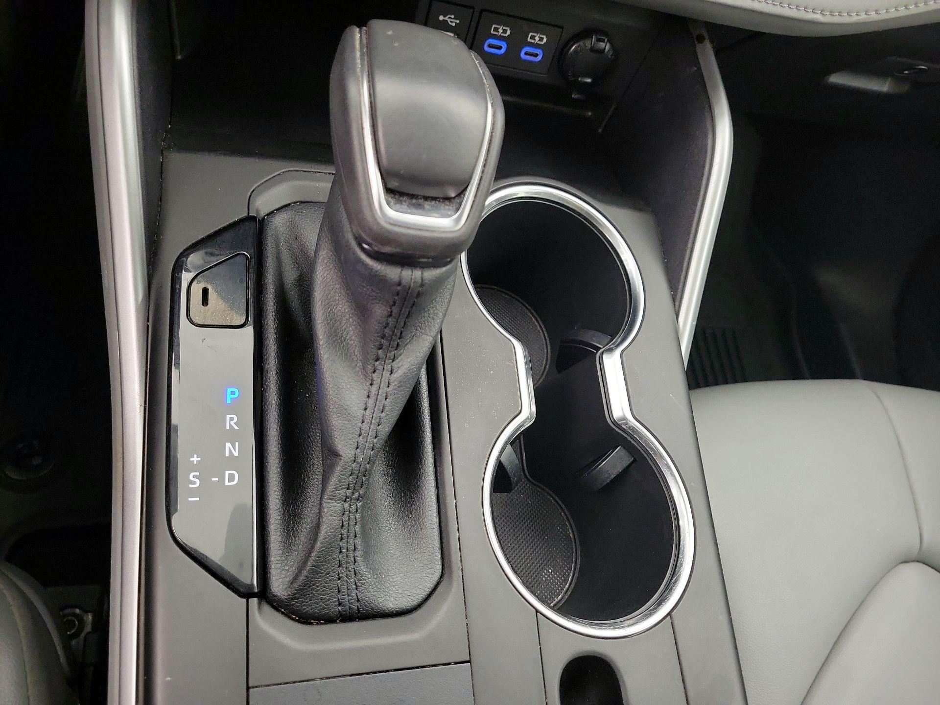 Thumbnail: 2022 Toyota Highlander - 17