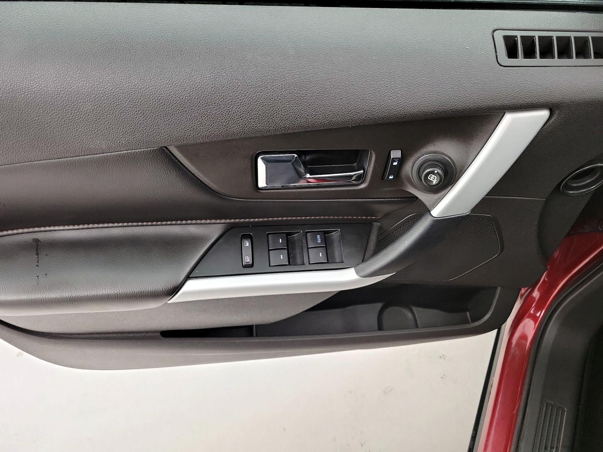 Thumbnail: 2014 Ford Edge - 12