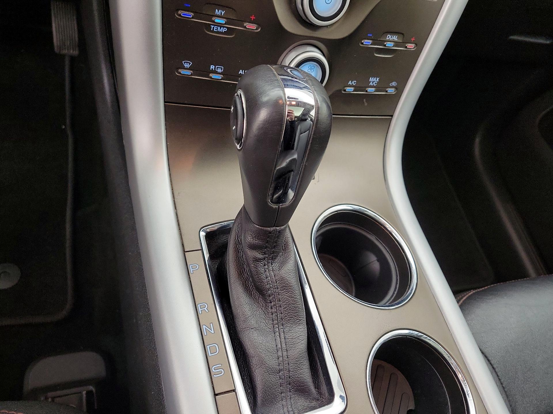 Thumbnail: 2014 Ford Edge - 18