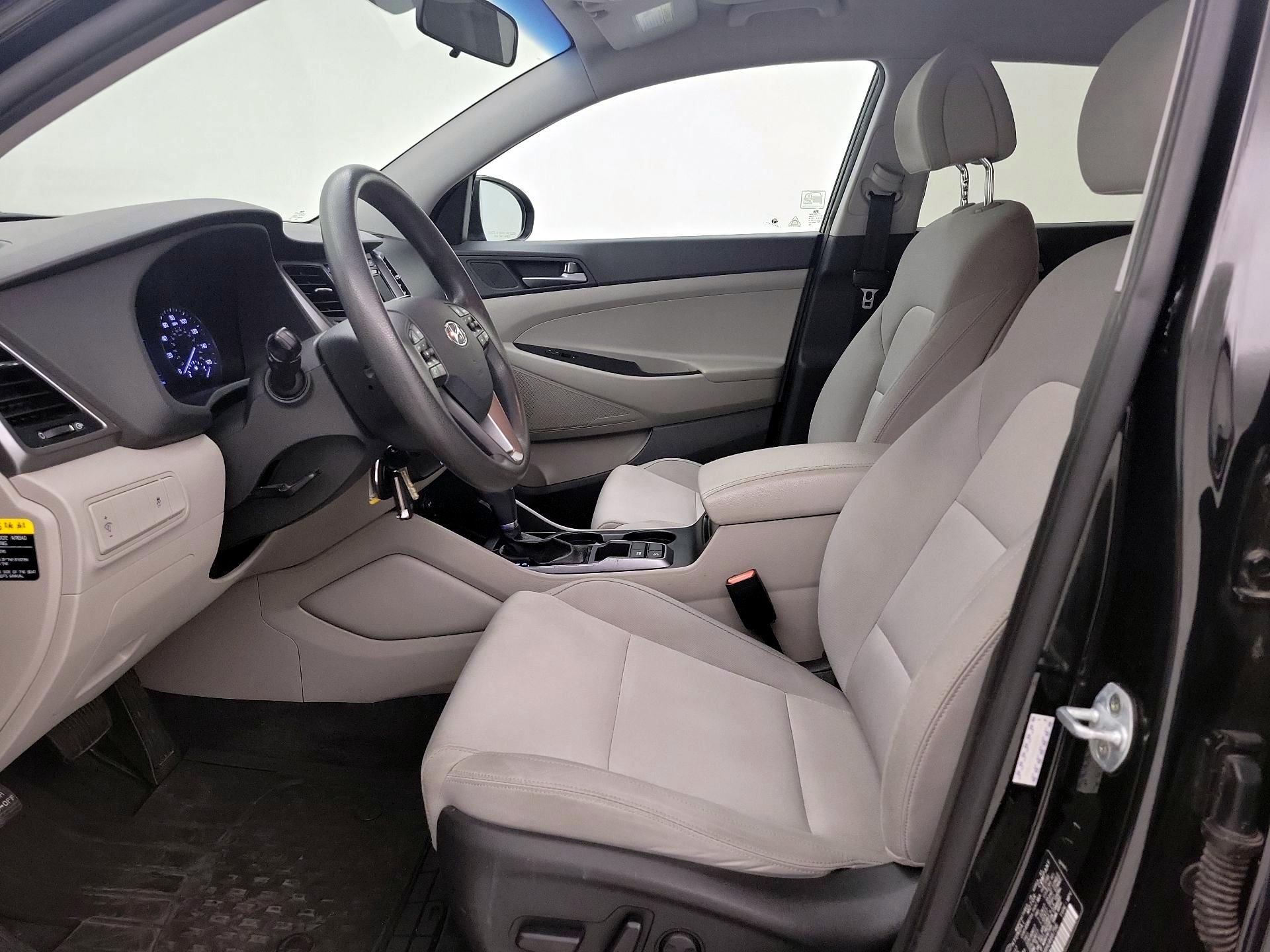 Thumbnail: 2017 Hyundai Tucson - 11