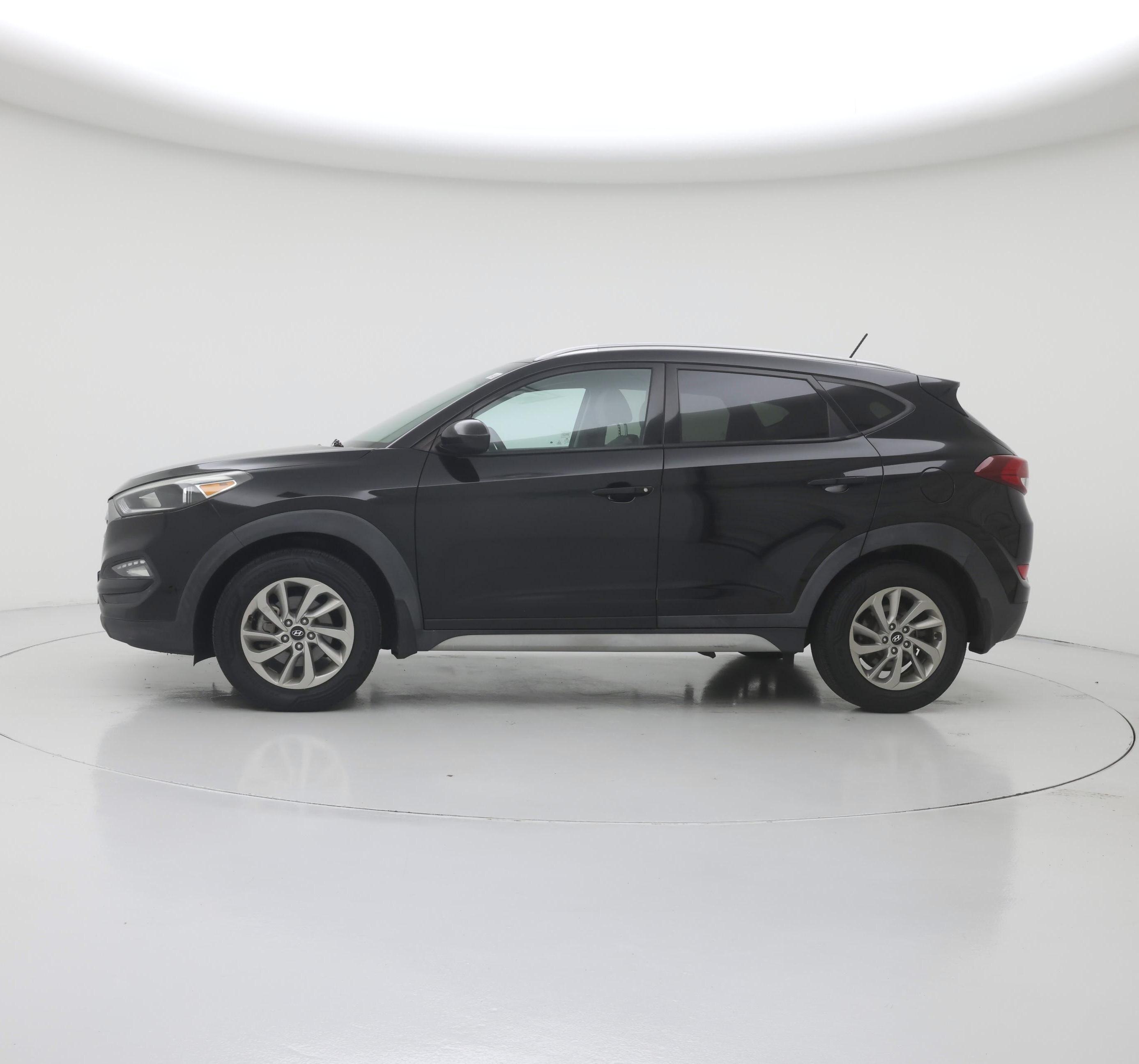 Thumbnail: 2017 Hyundai Tucson - 3