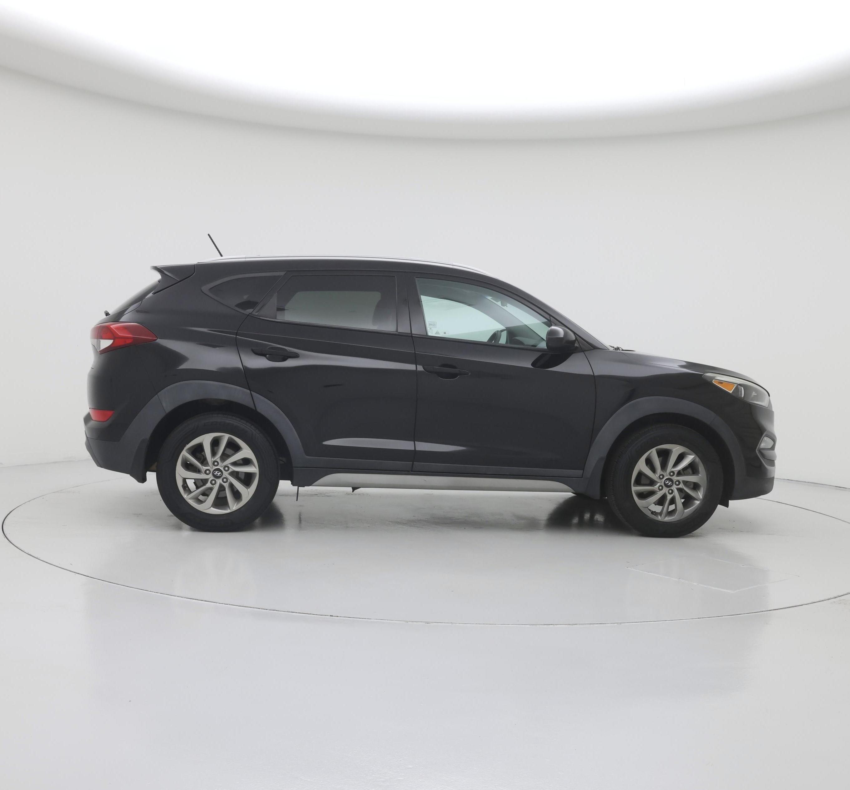 Thumbnail: 2017 Hyundai Tucson - 7