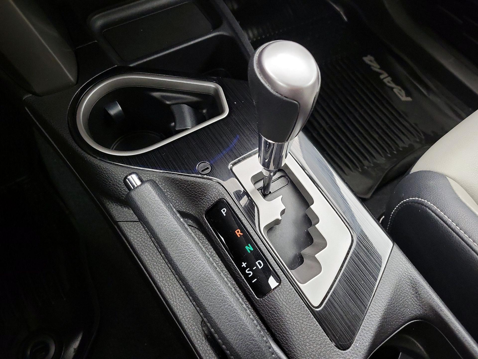 Thumbnail: 2017 Toyota RAV4 - 17