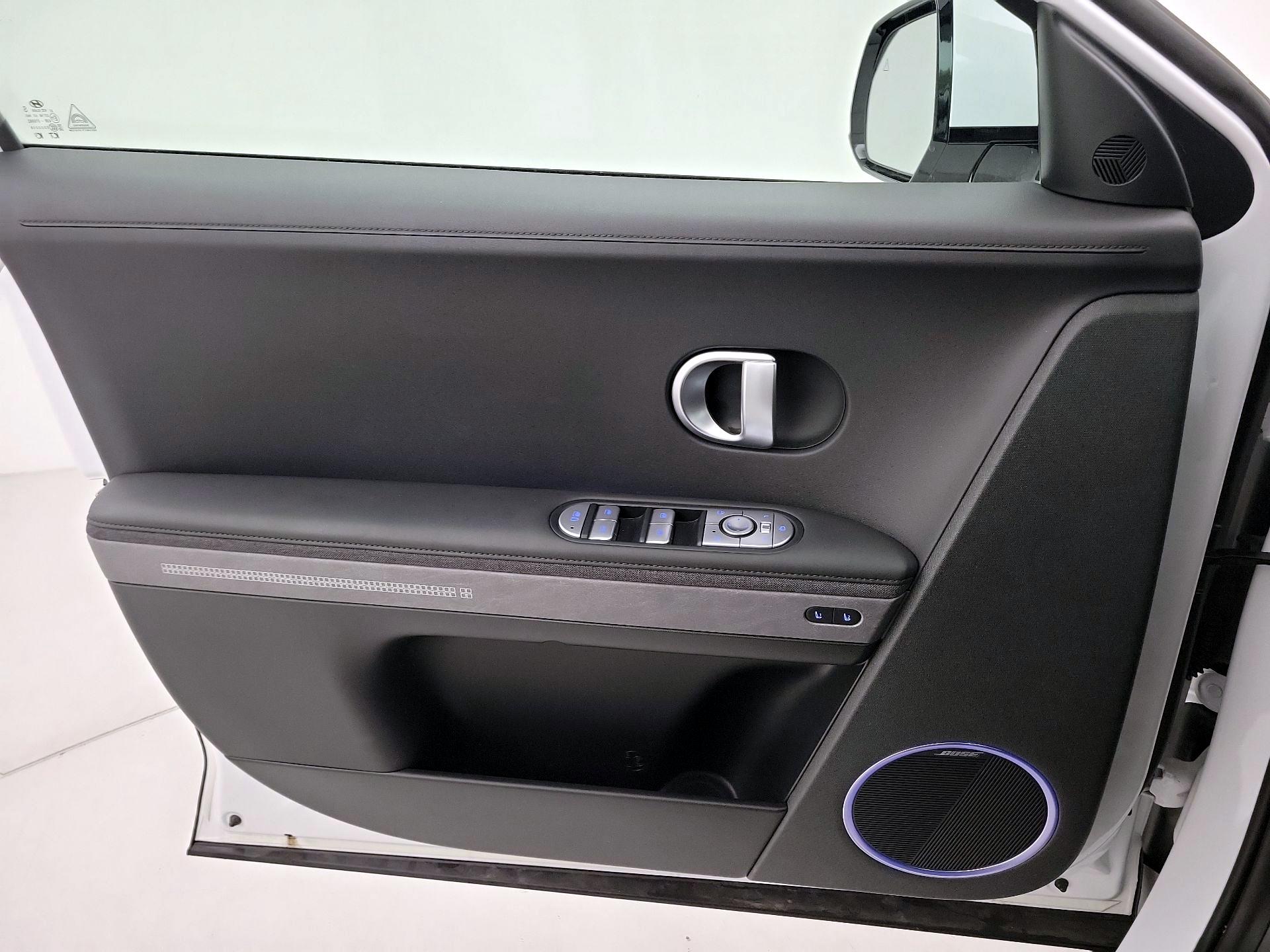 Thumbnail: 2024 Hyundai Ioniq 5 - 12