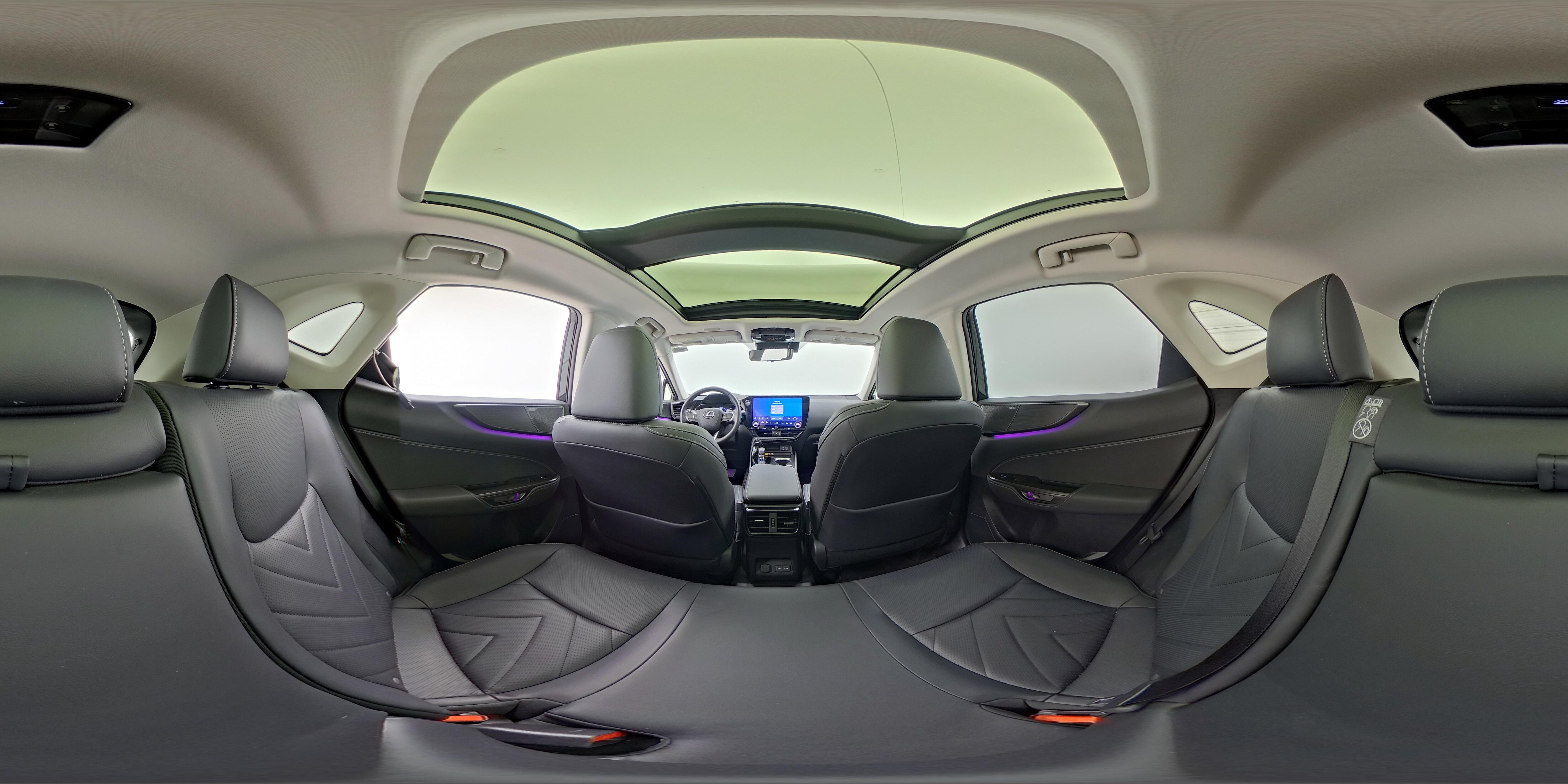 2025 Lexus NX PHEV 450h+ - Photo 27