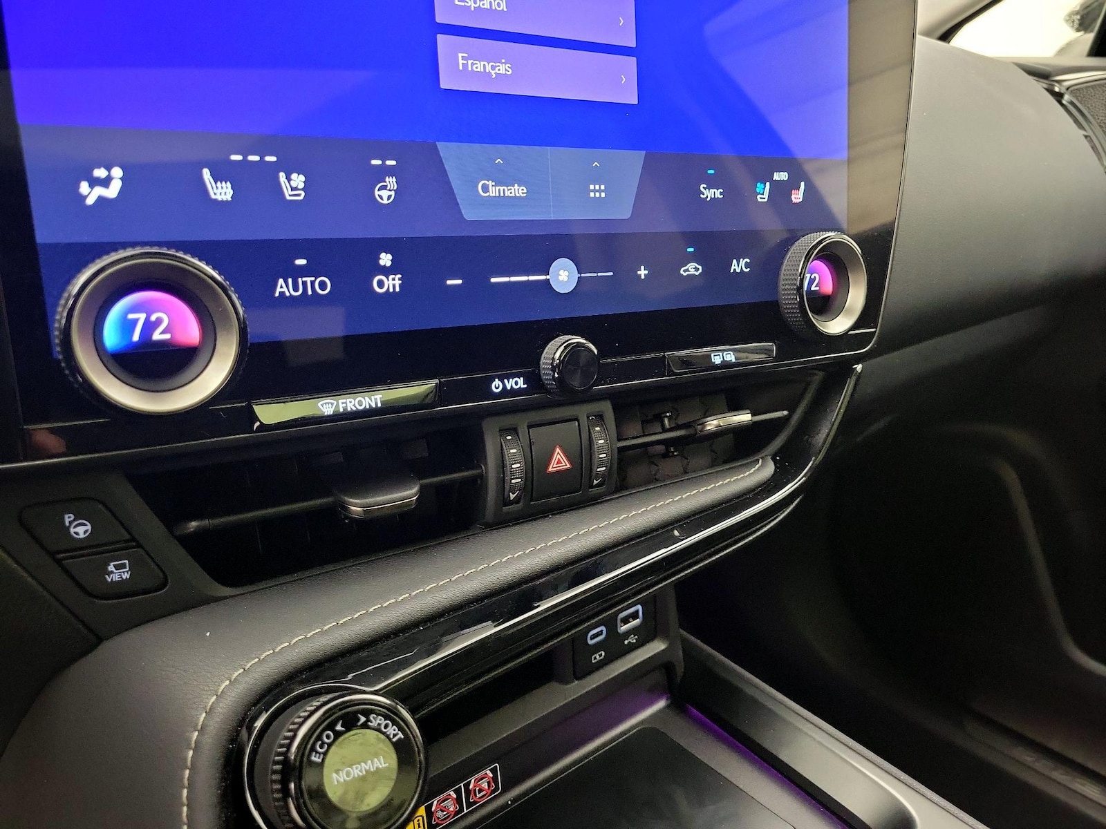 2025 Lexus NX PHEV 450h+ - Photo 18