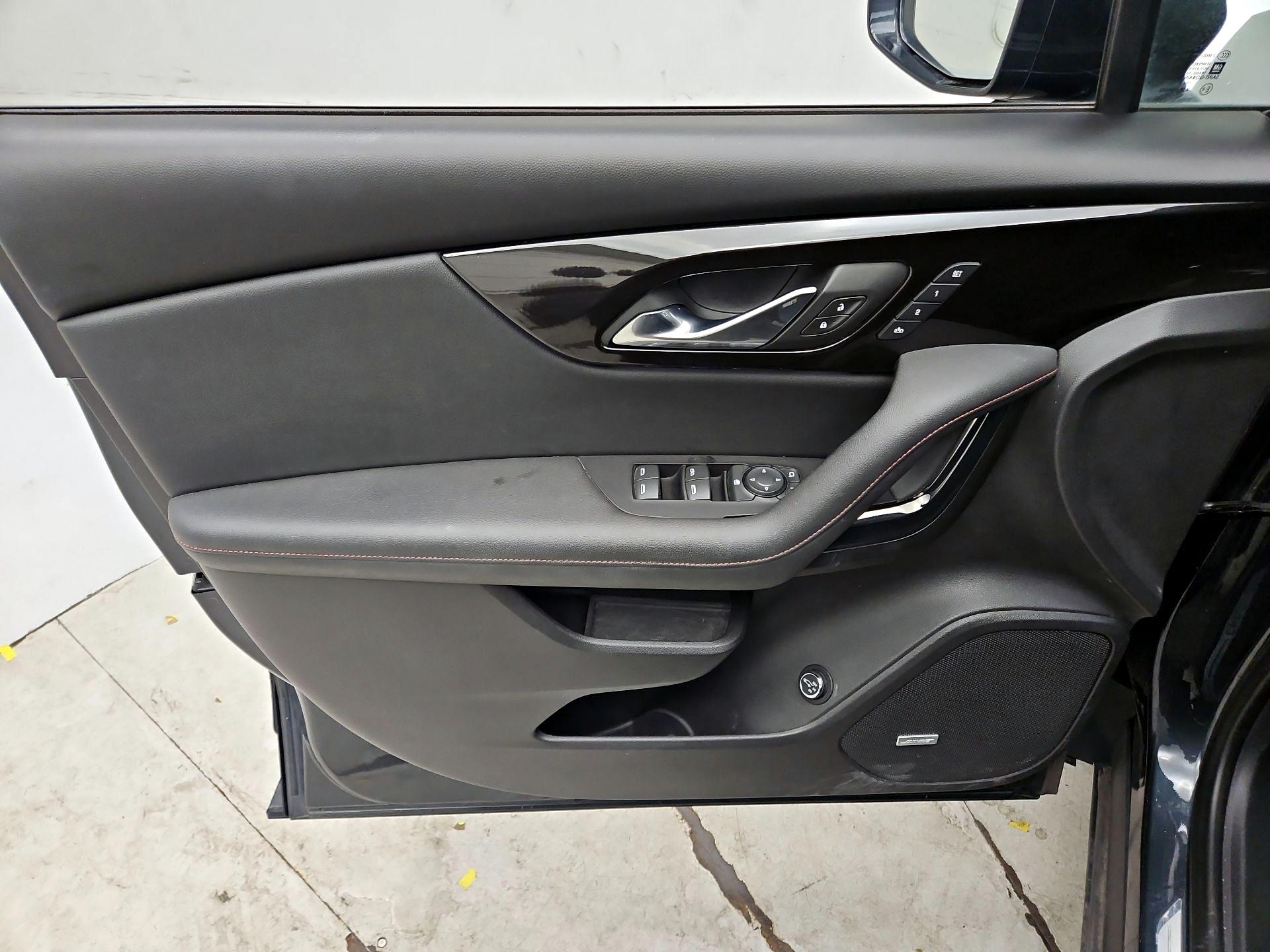 Thumbnail: 2019 Chevrolet Blazer - 12