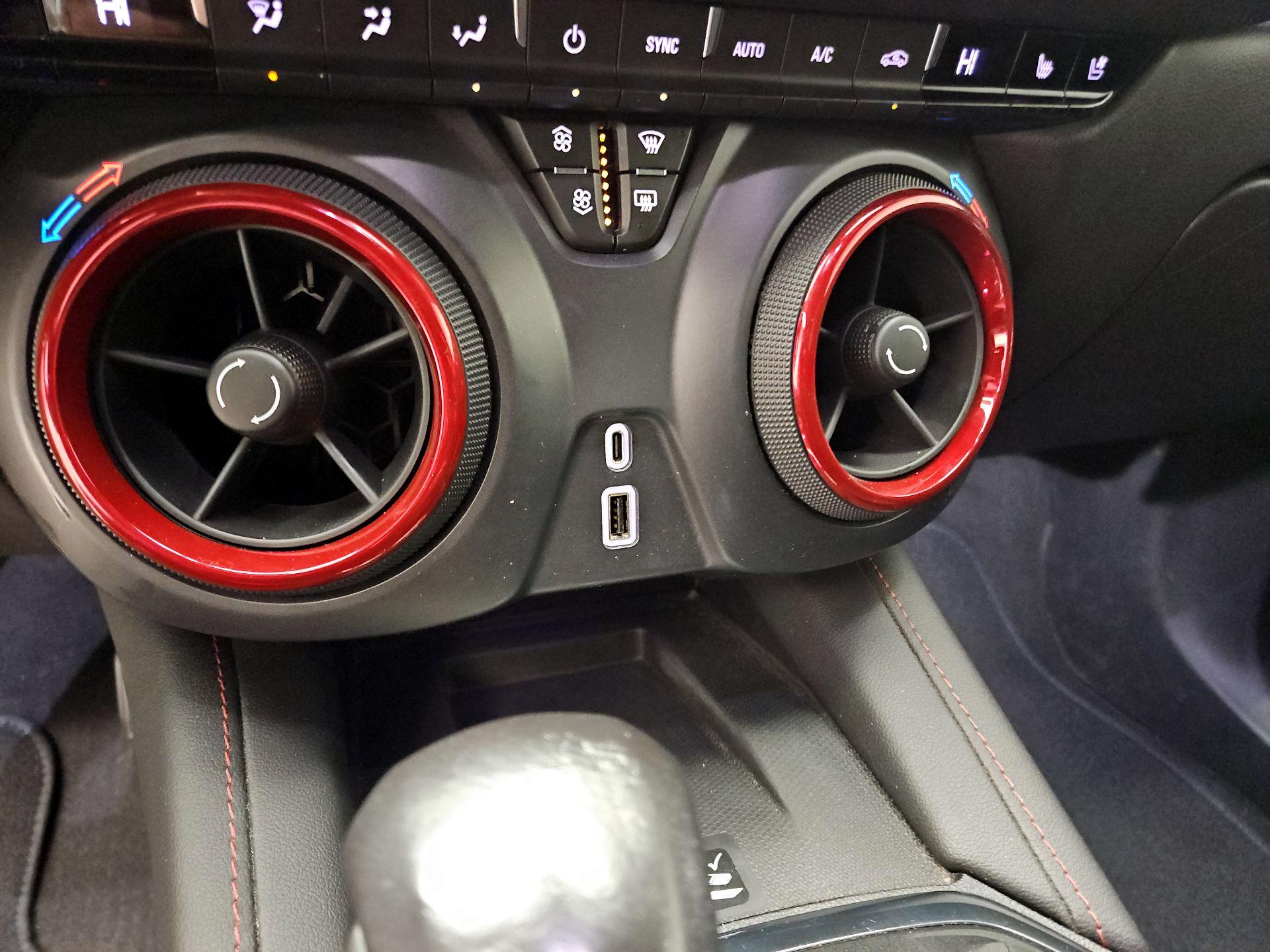 Thumbnail: 2019 Chevrolet Blazer - 19