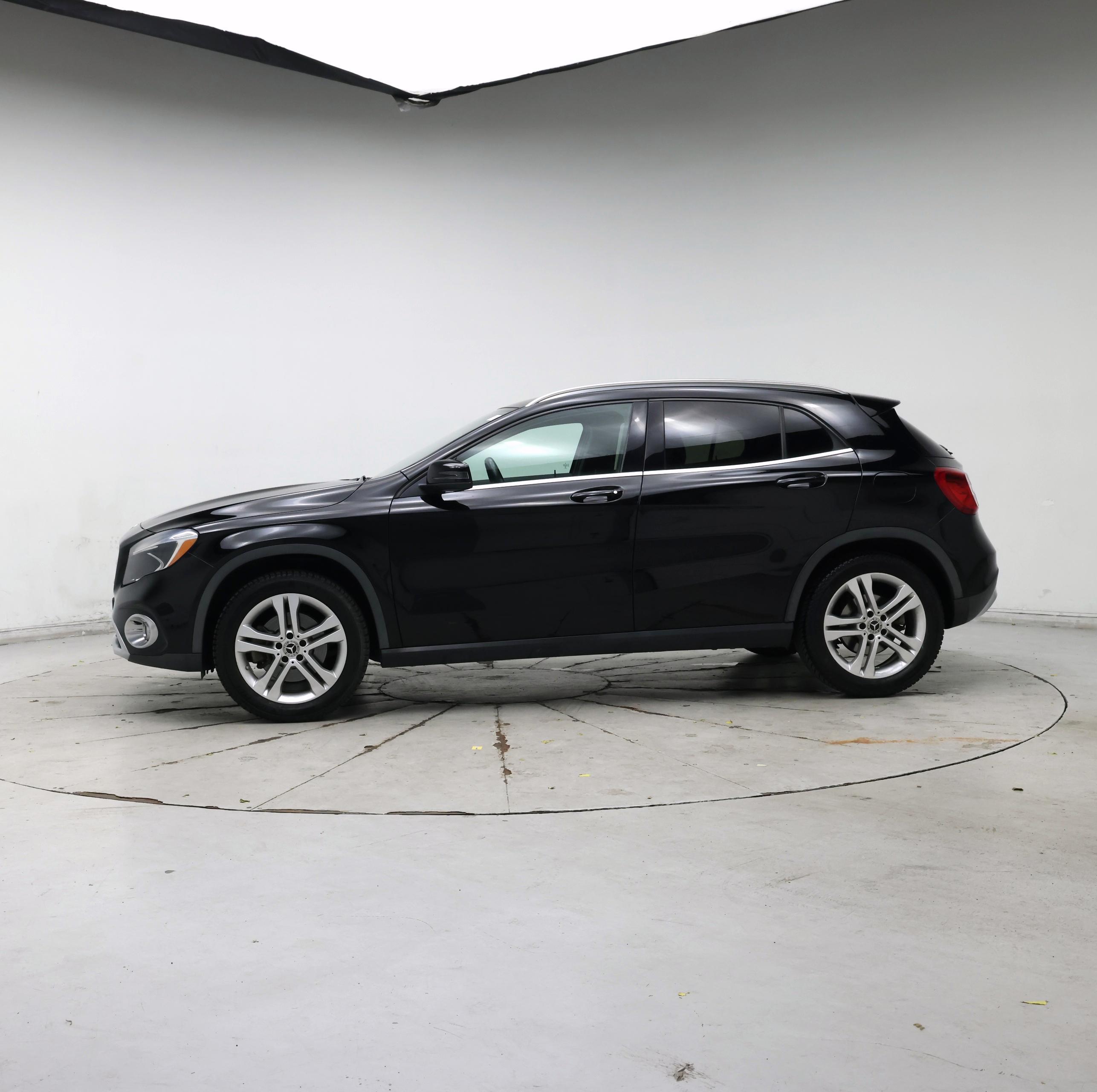 Thumbnail: 2018 Mercedes-Benz GLA - 3
