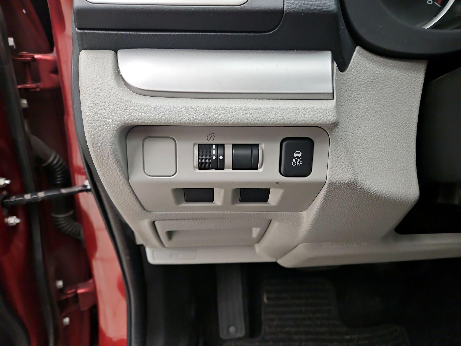 Thumbnail: 2017 Subaru Forester - 13