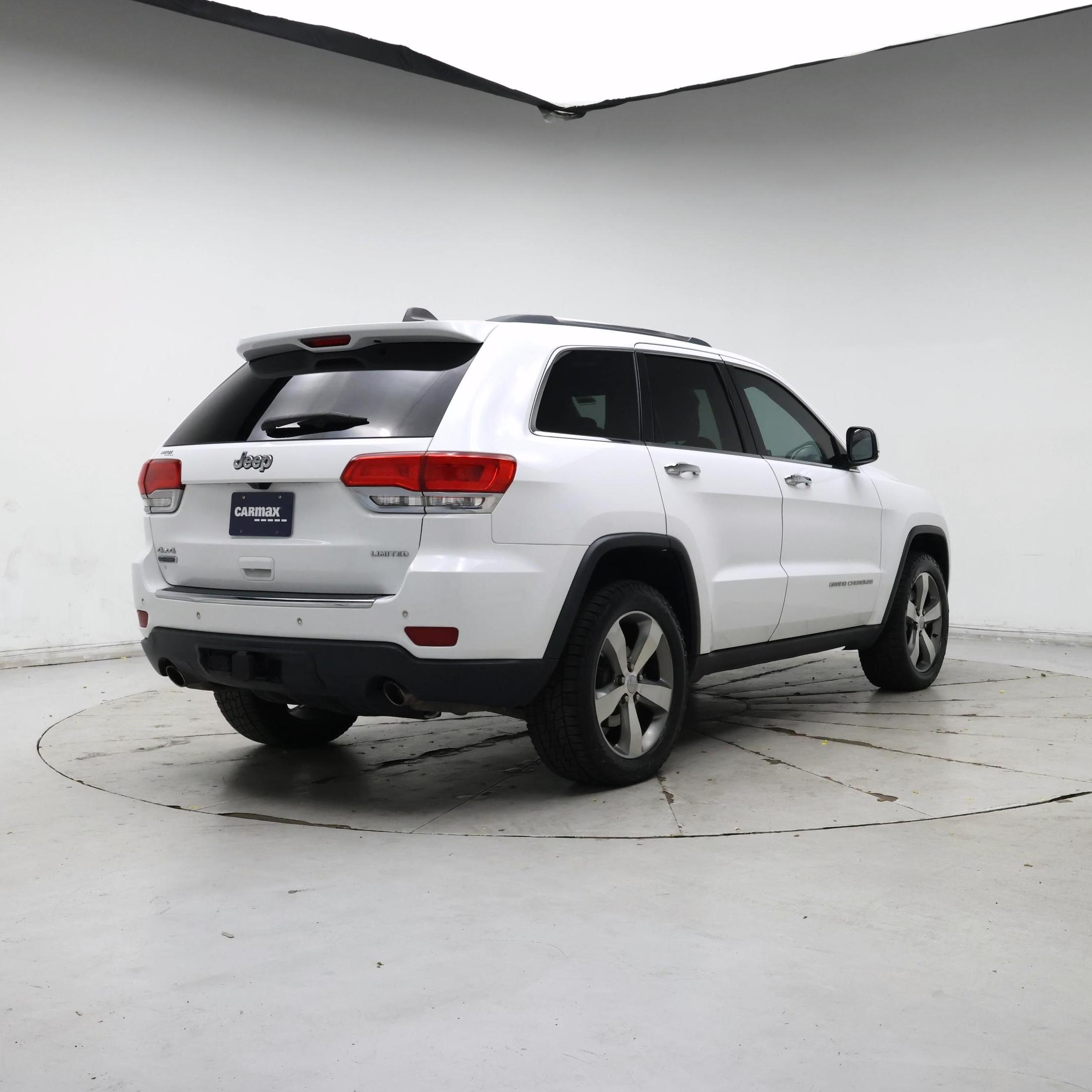 Thumbnail: 2015 Jeep Grand Cherokee - 8