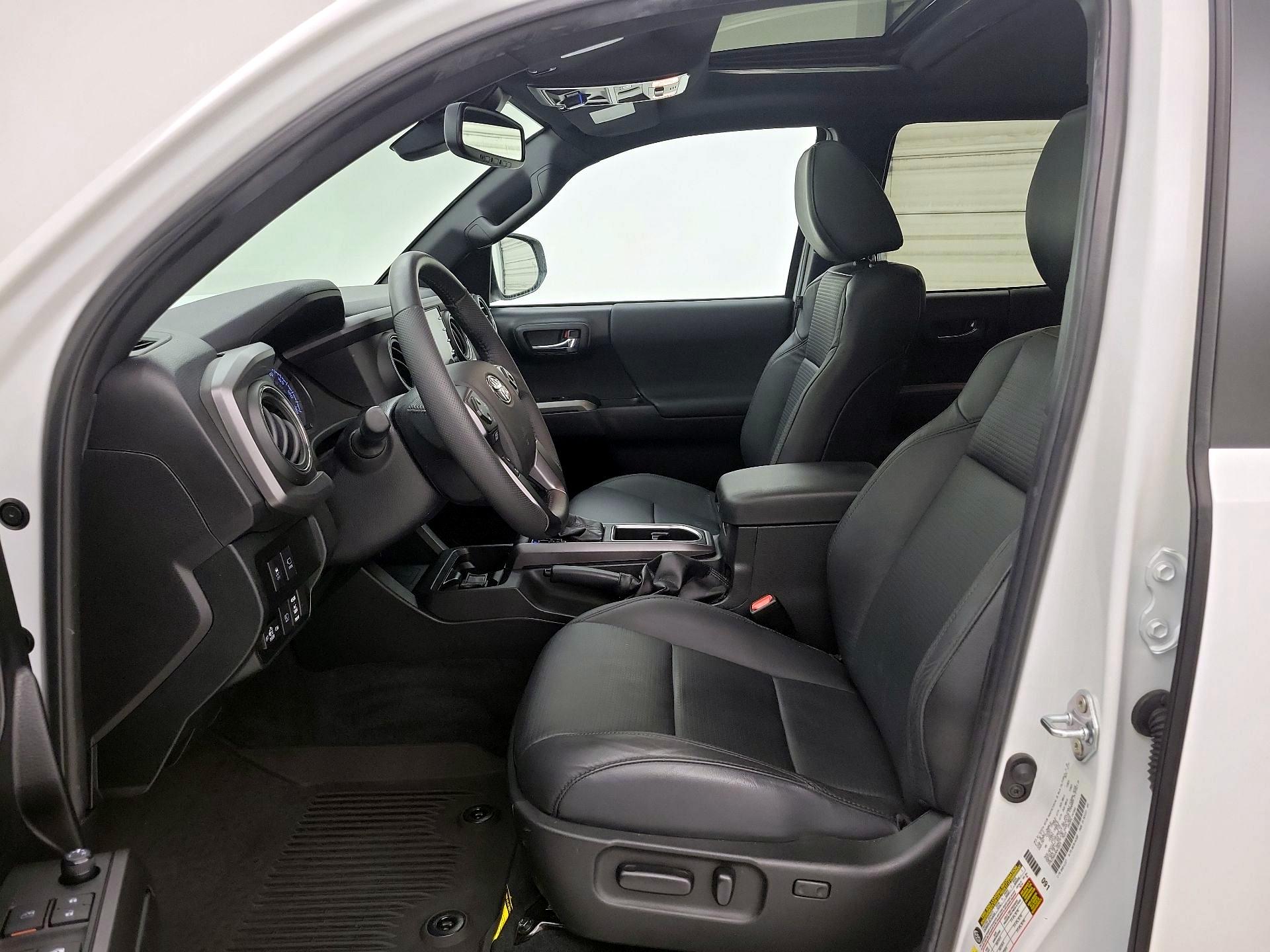 Thumbnail: 2022 Toyota Tacoma - 11