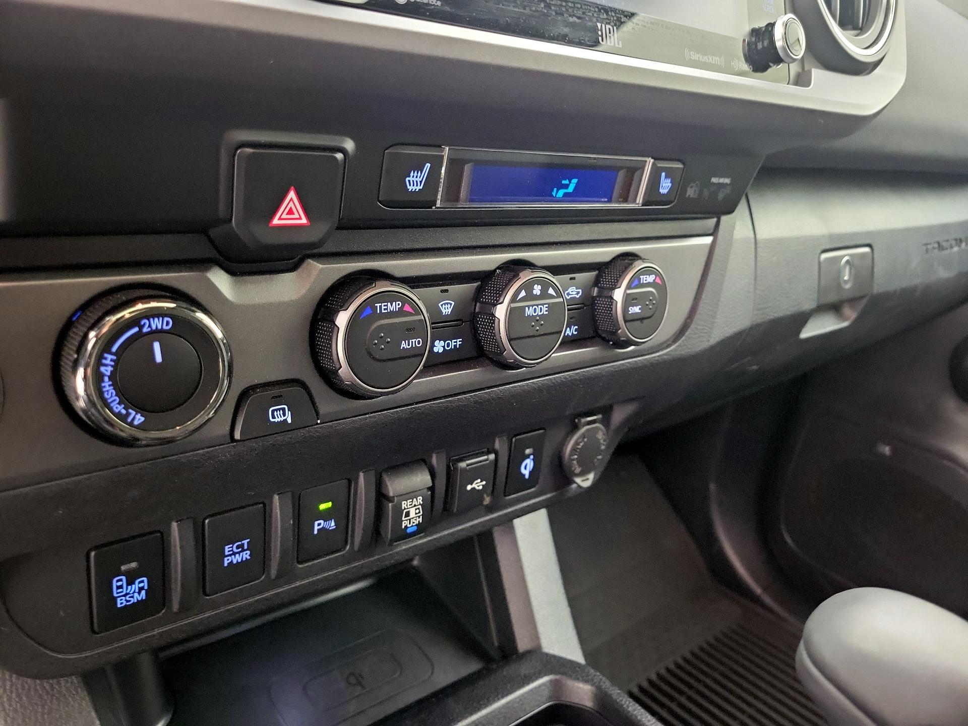 Thumbnail: 2022 Toyota Tacoma - 17