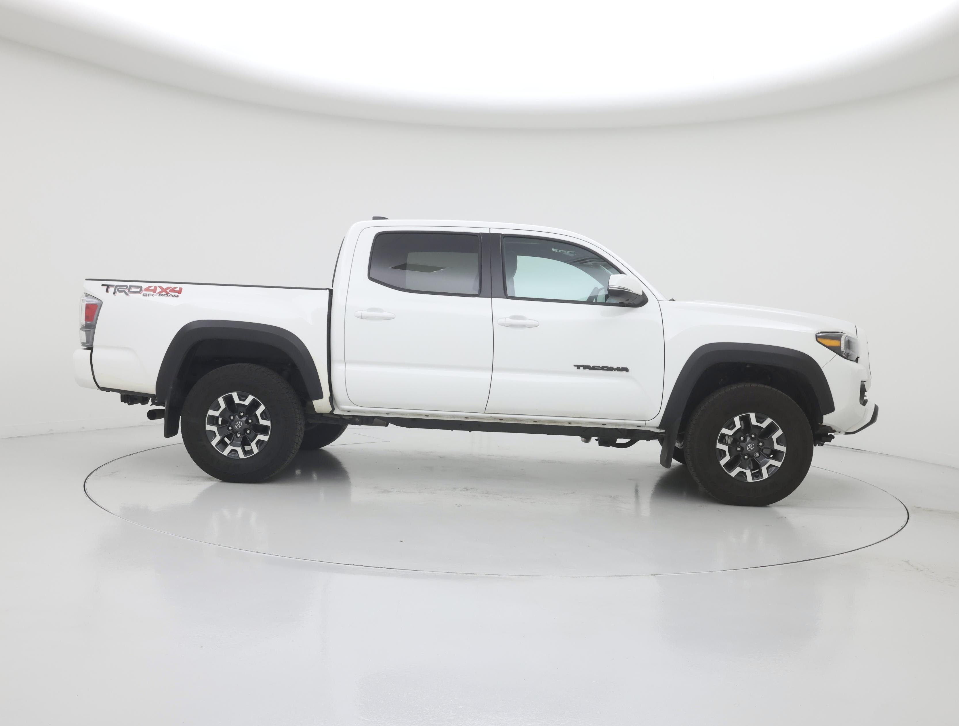 Thumbnail: 2022 Toyota Tacoma - 7