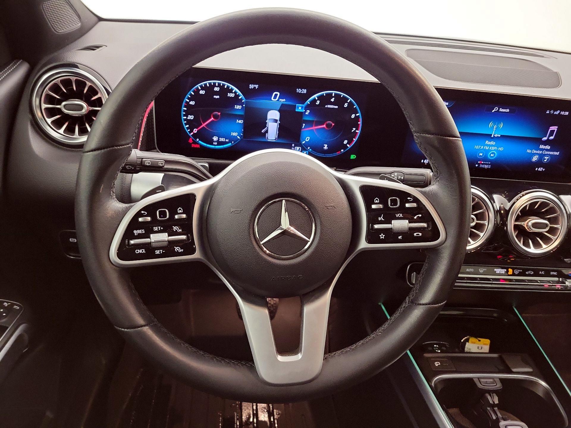 Thumbnail: 2020 Mercedes-Benz GLB - 10