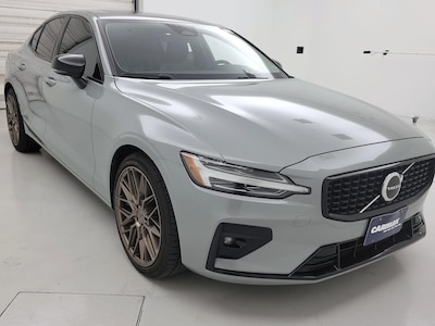 2024 Volvo S60 B5 Core Dark Theme