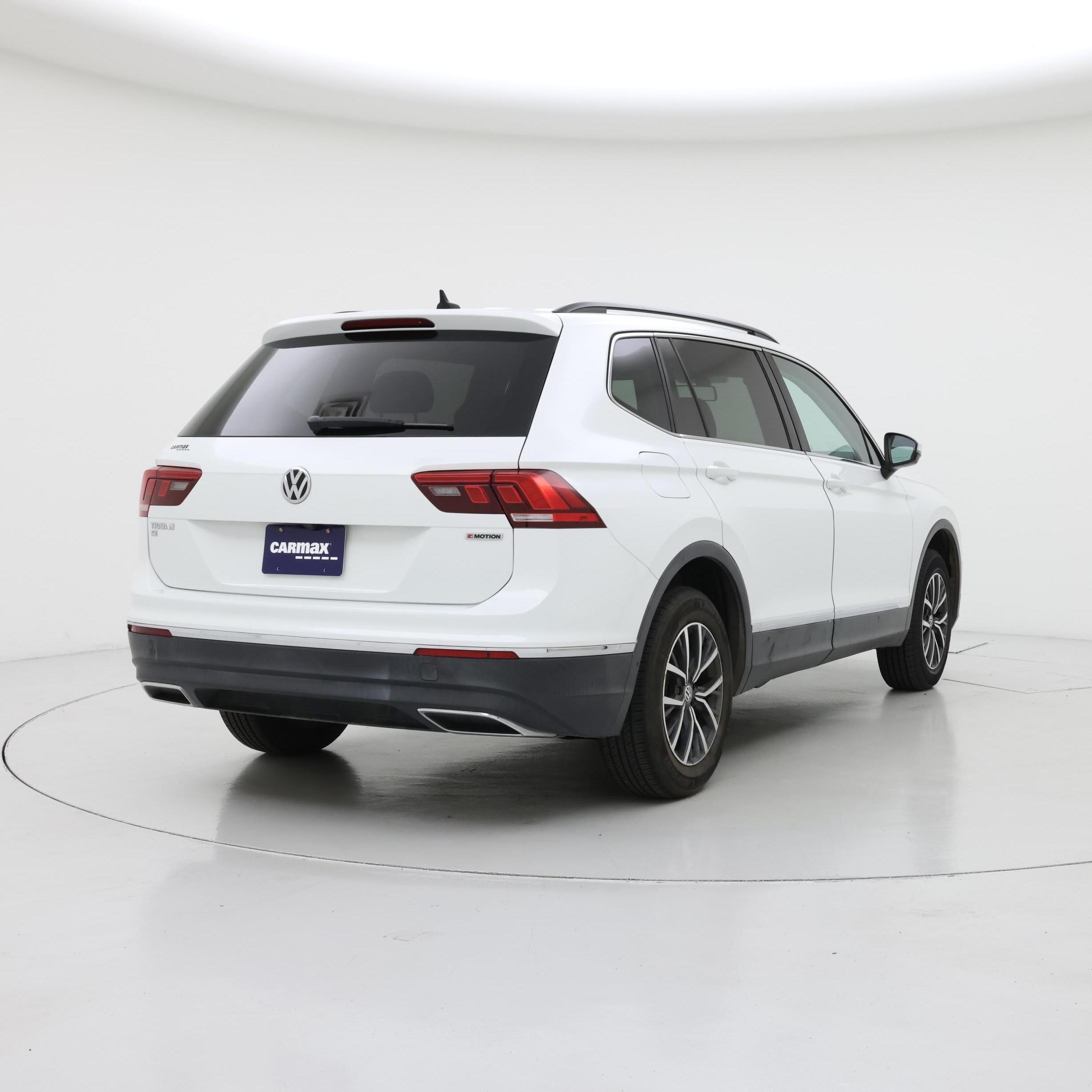Thumbnail: 2020 Volkswagen Tiguan - 8
