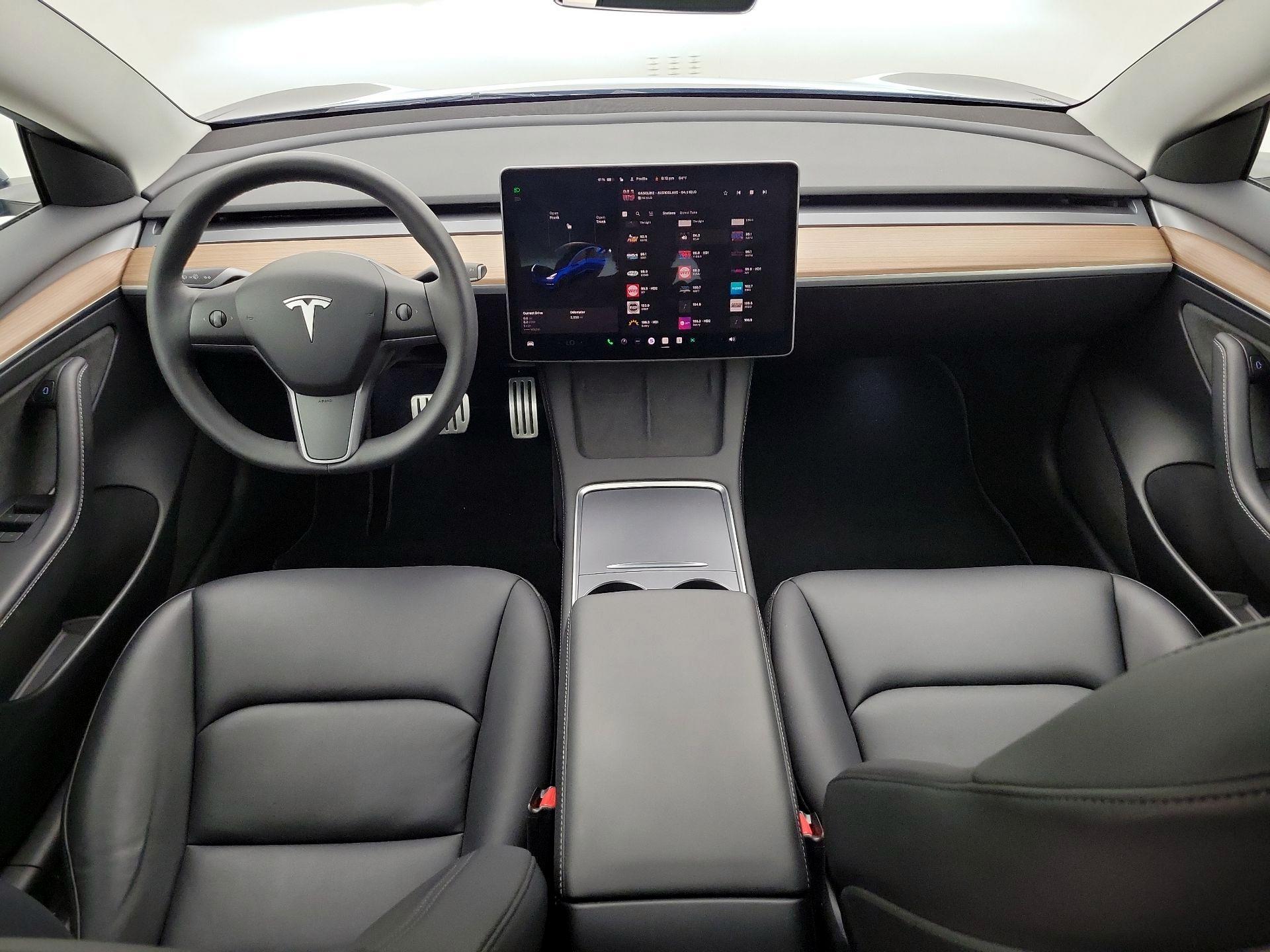 Thumbnail: 2023 Tesla Model 3 - 9