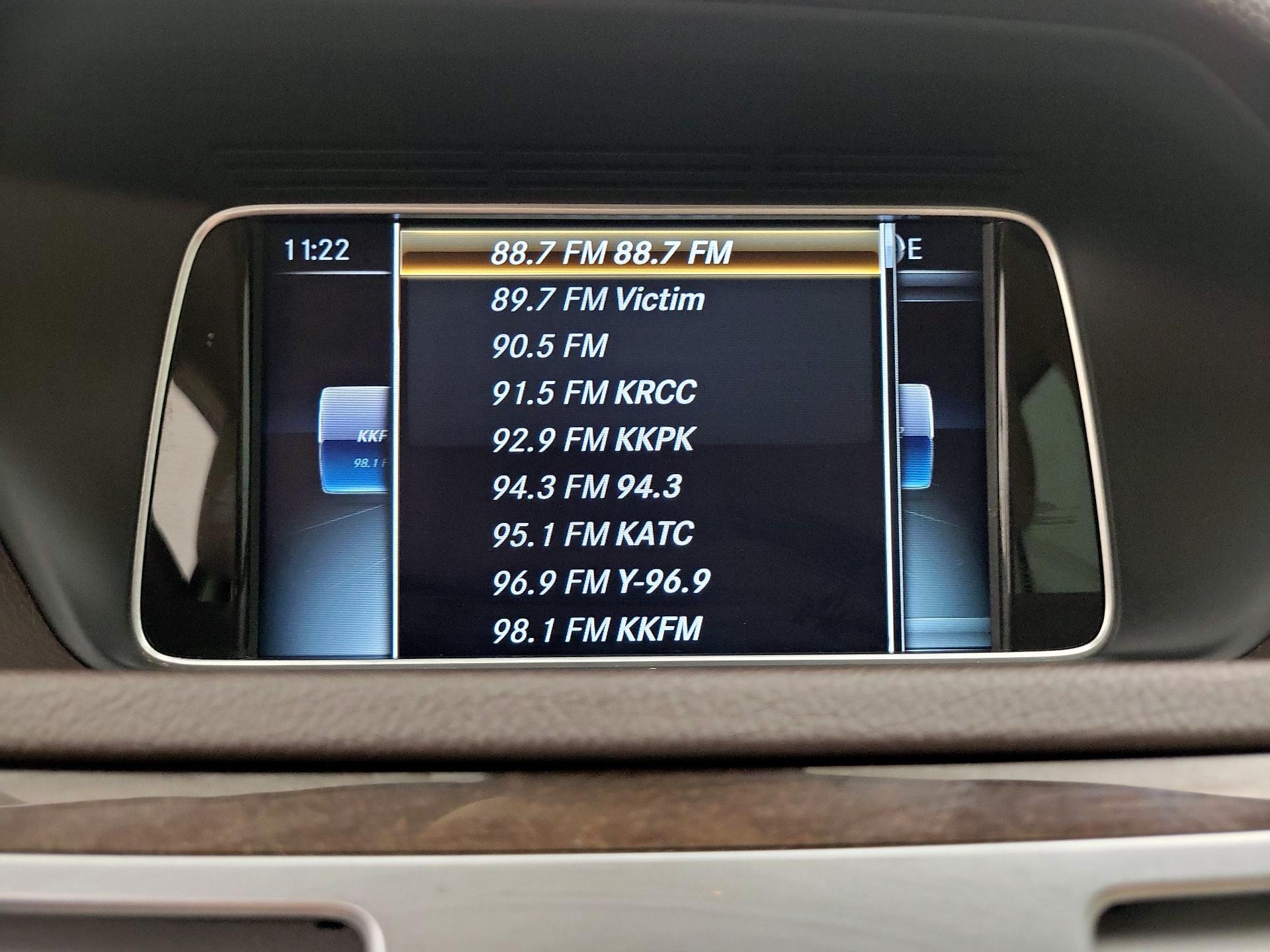 Thumbnail: 2016 Mercedes-Benz E-Class - 15