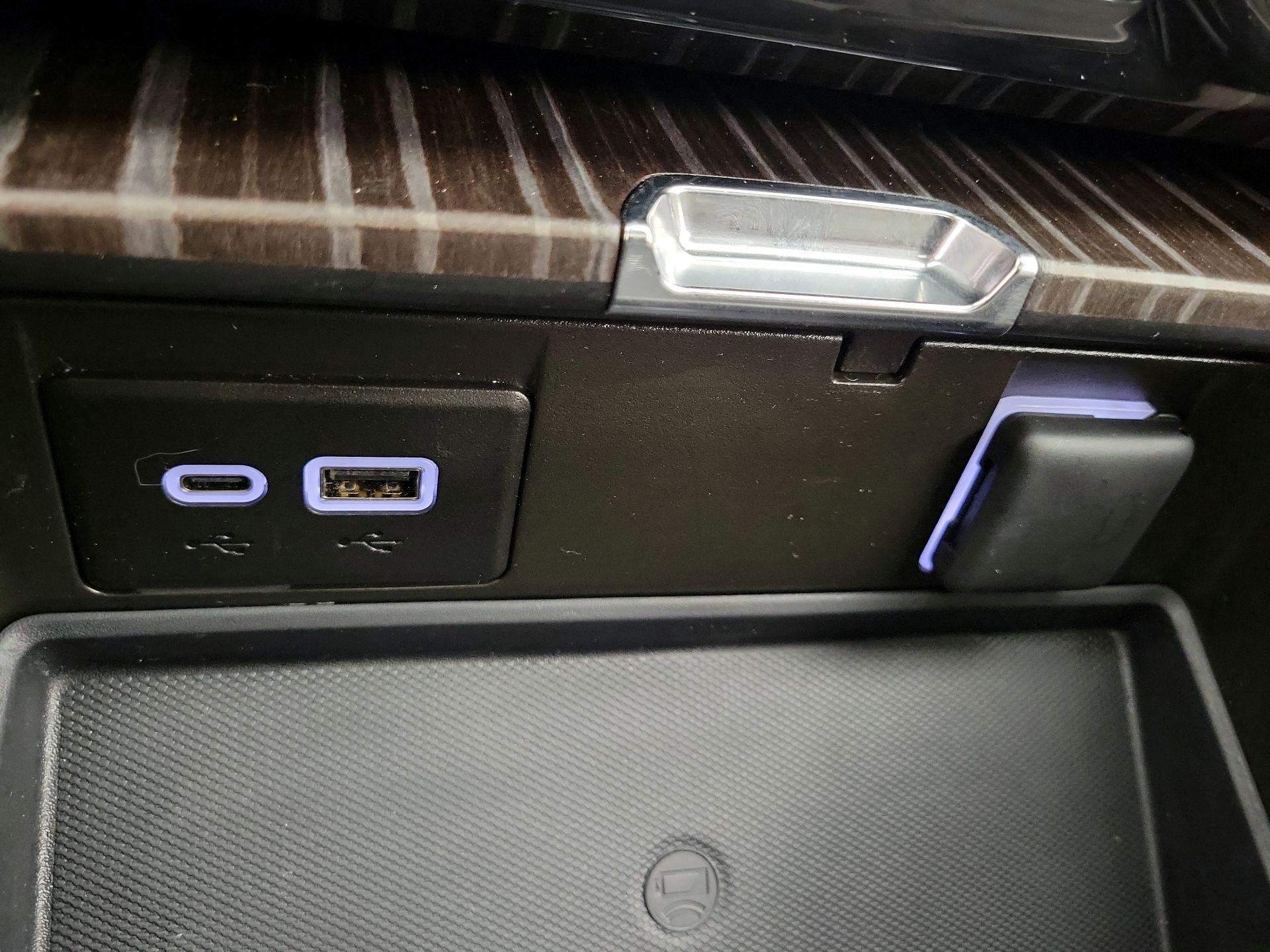 Thumbnail: 2024 GMC Yukon - 19