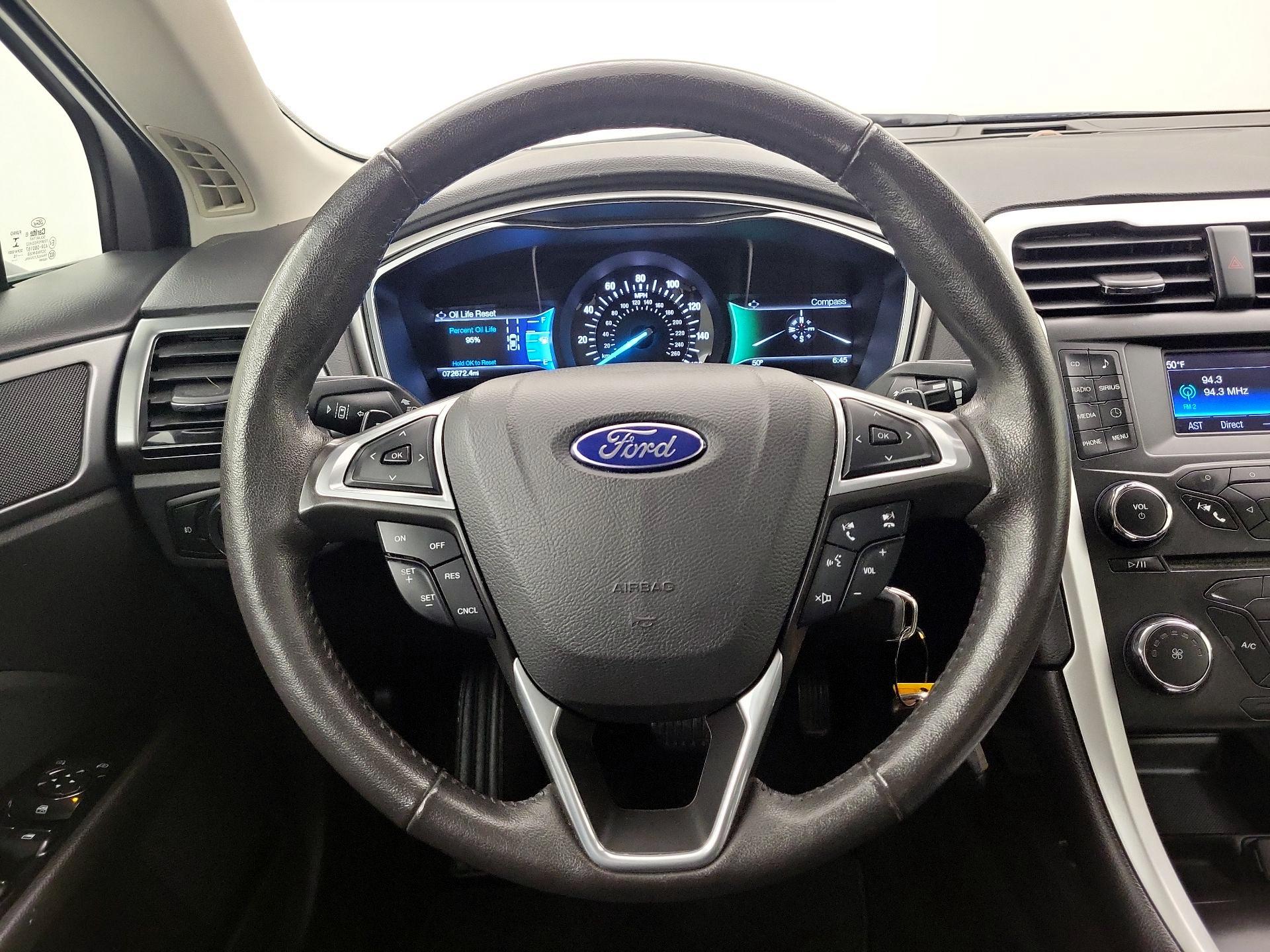 Thumbnail: 2016 Ford Fusion - 10