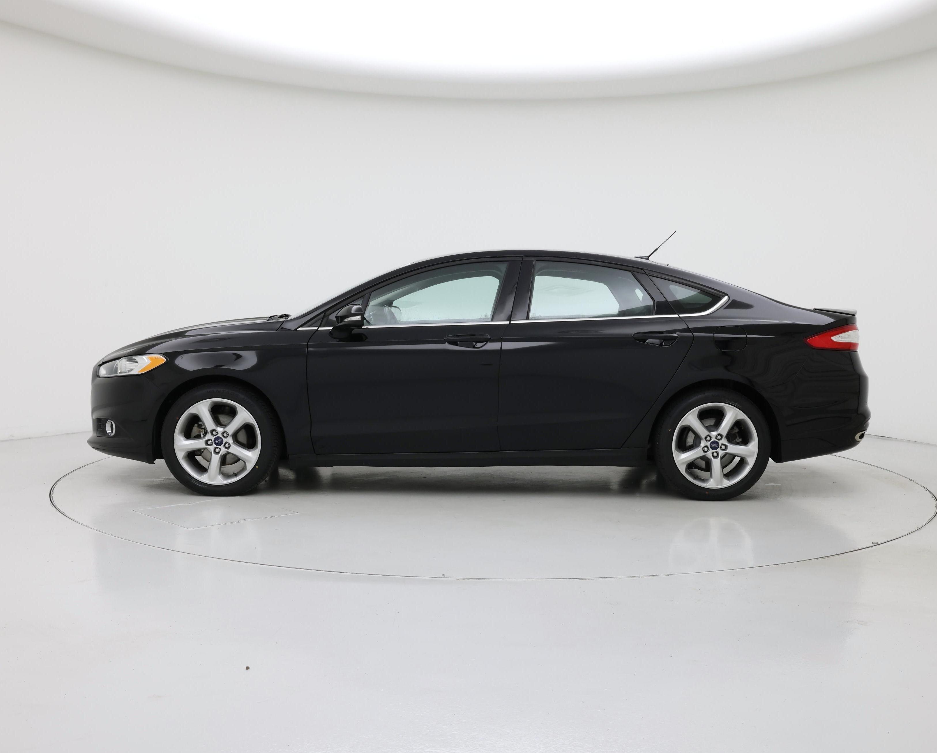 Thumbnail: 2016 Ford Fusion - 3