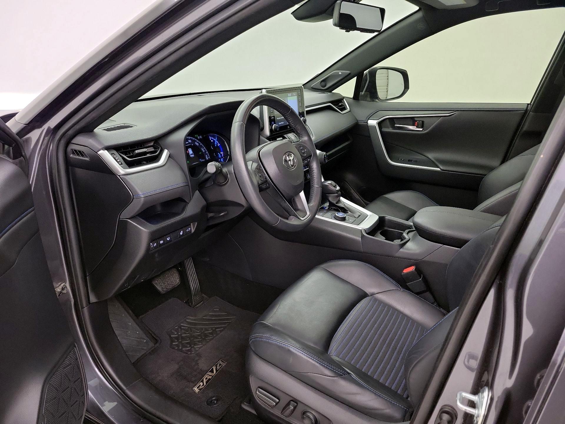 Thumbnail: 2019 Toyota RAV4 - 11