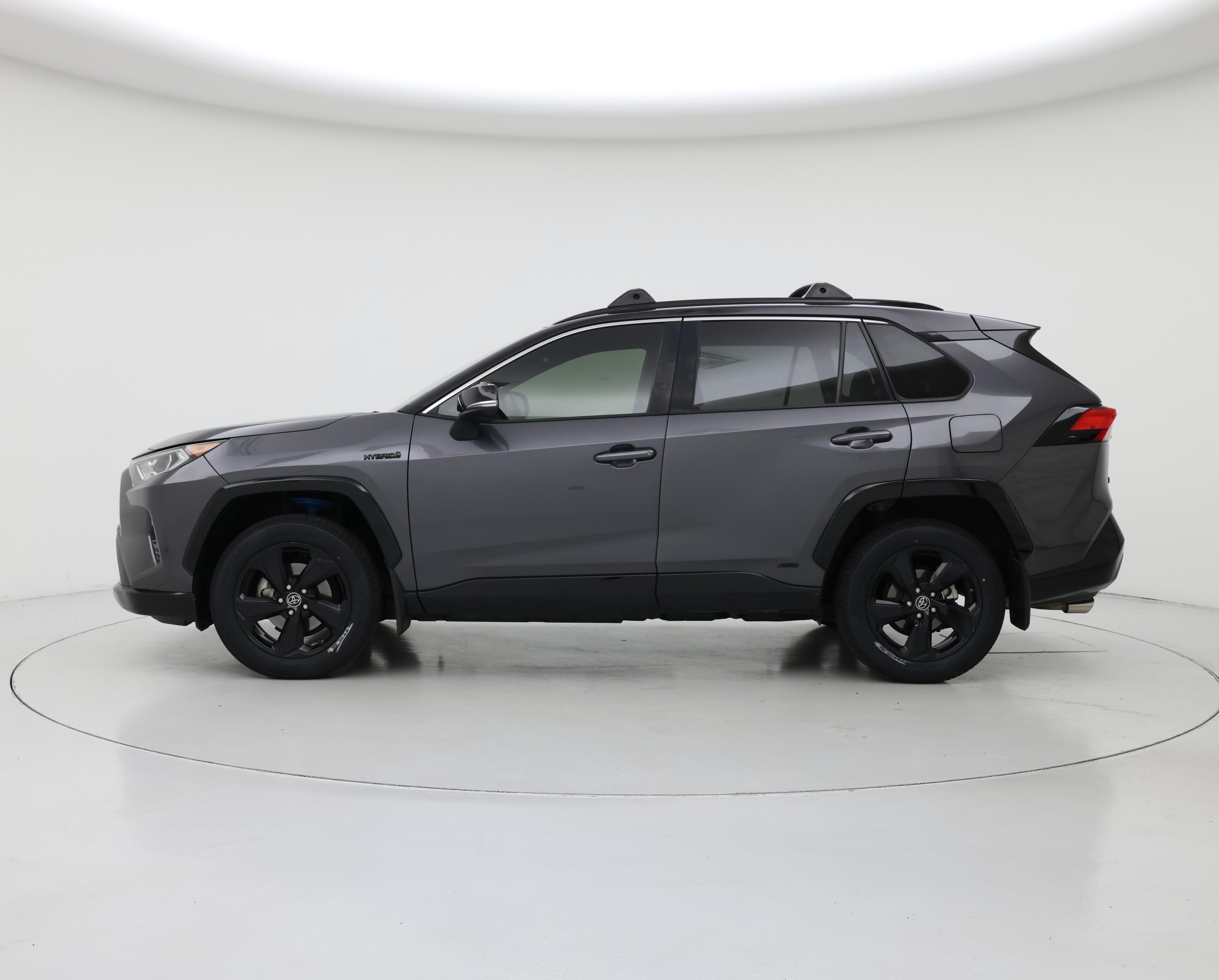 Thumbnail: 2019 Toyota RAV4 - 3