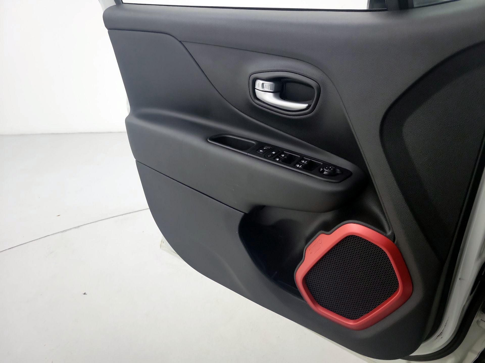 Thumbnail: 2023 Jeep Renegade - 12