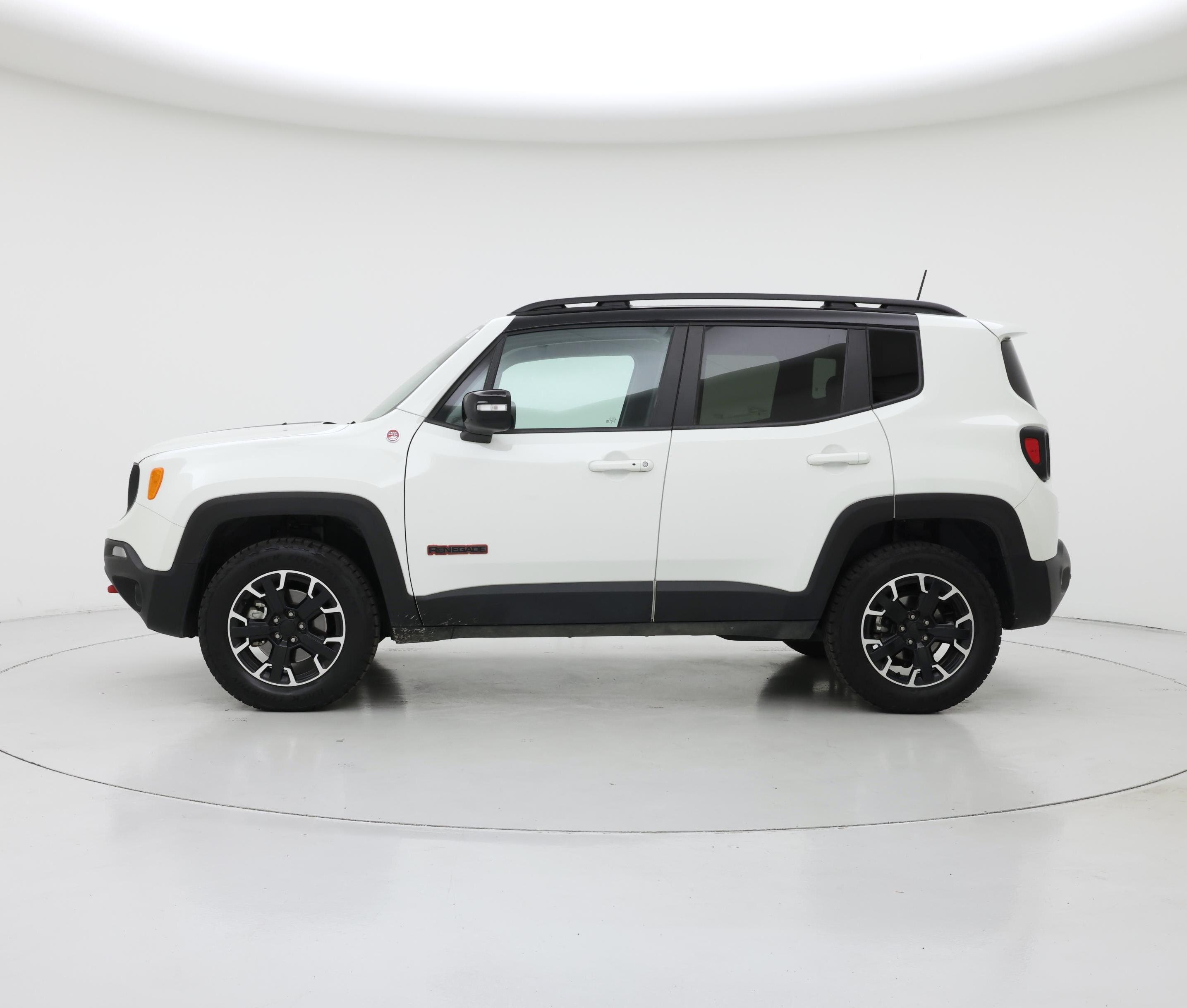 Thumbnail: 2023 Jeep Renegade - 3