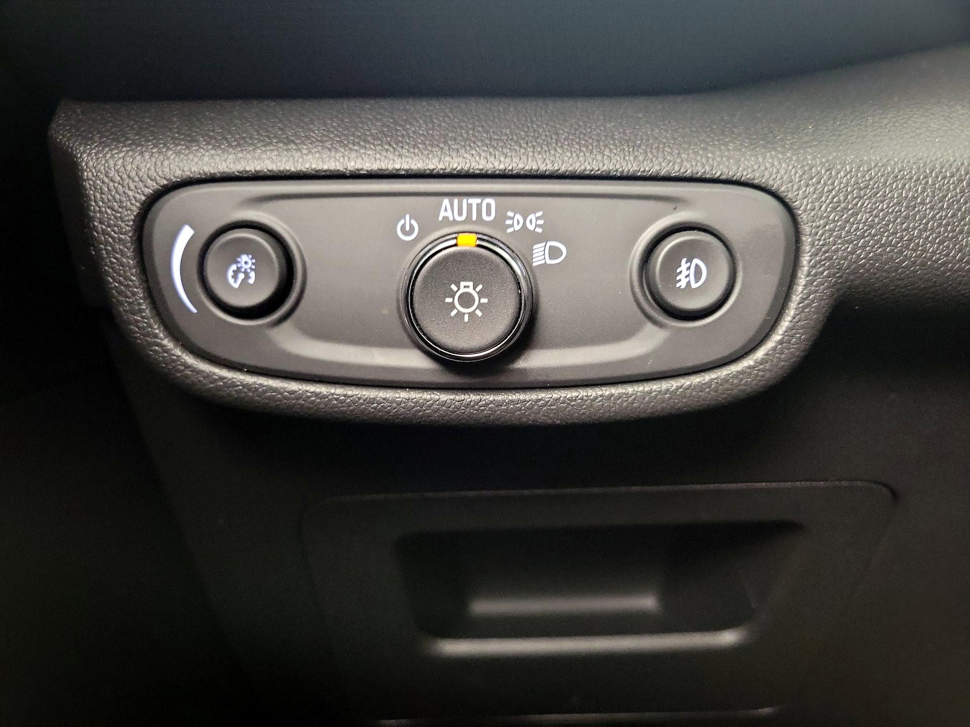 Thumbnail: 2023 Chevrolet TrailBlazer - 13