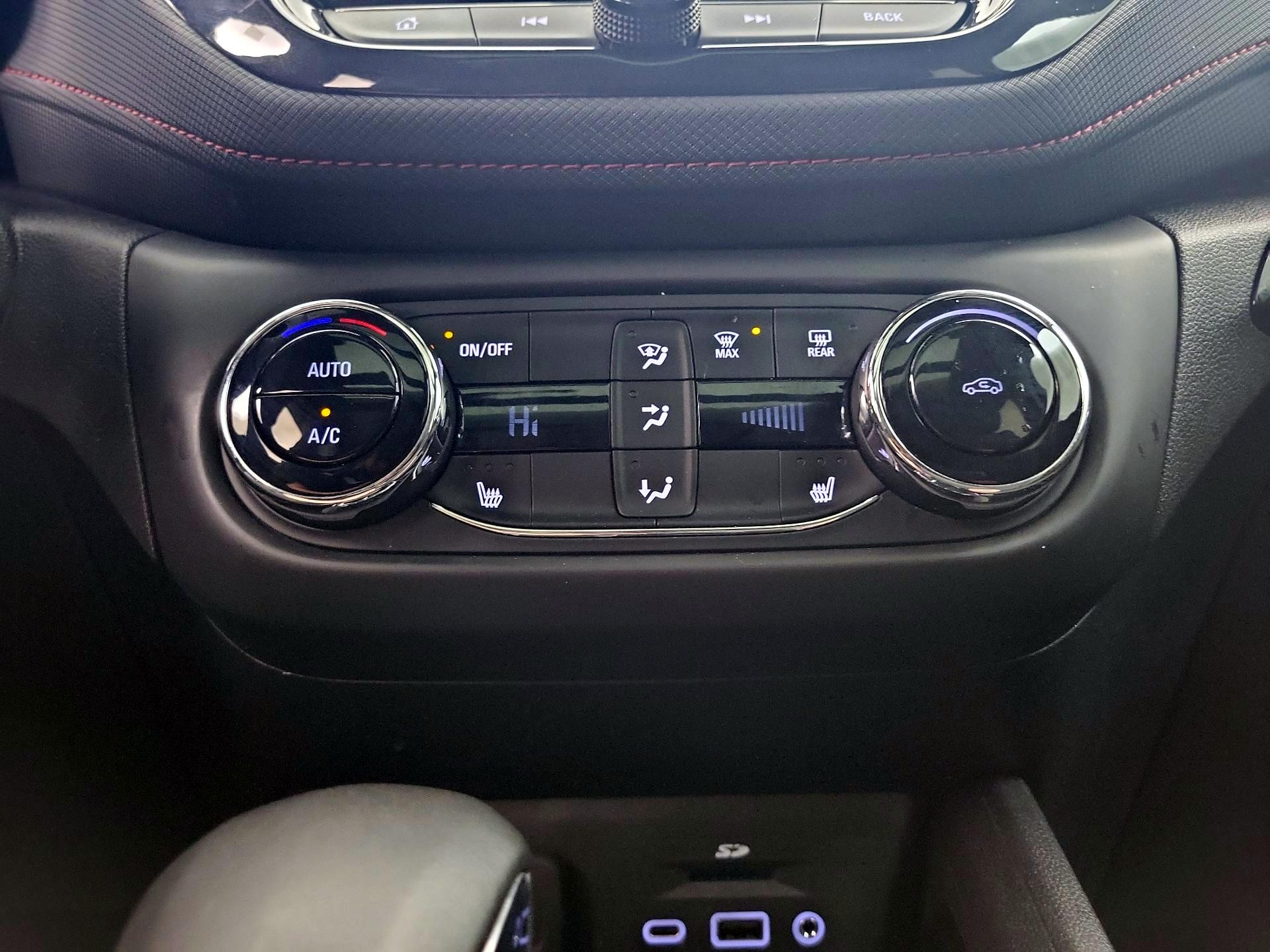 Thumbnail: 2023 Chevrolet TrailBlazer - 16