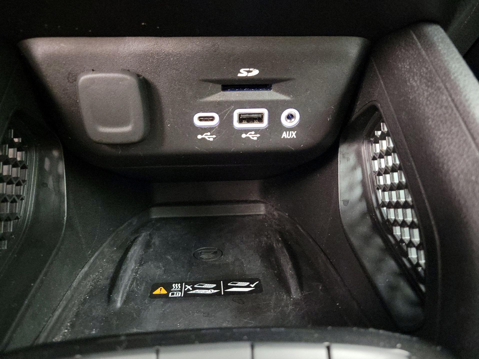 Thumbnail: 2023 Chevrolet TrailBlazer - 18