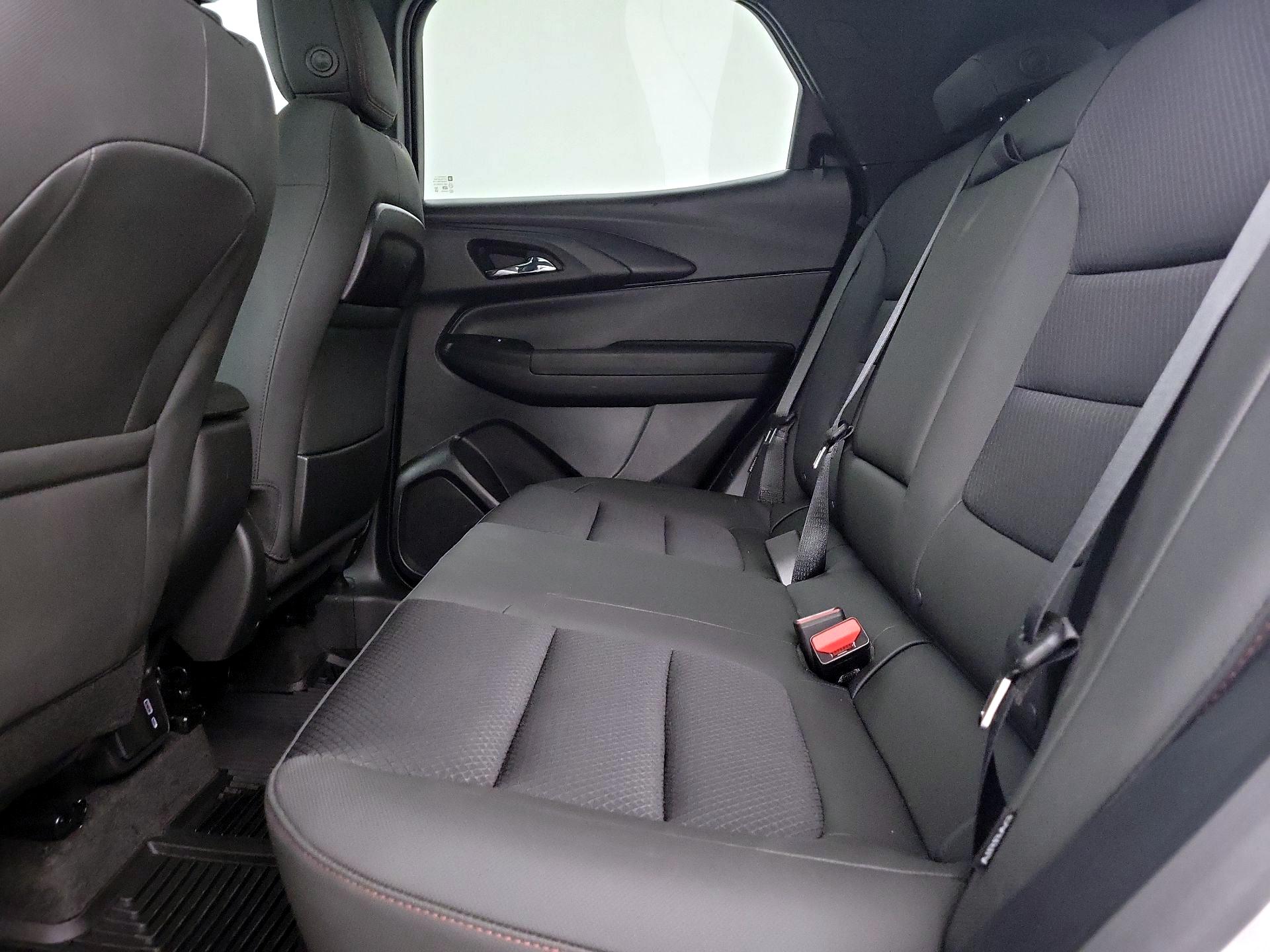 Thumbnail: 2023 Chevrolet TrailBlazer - 19