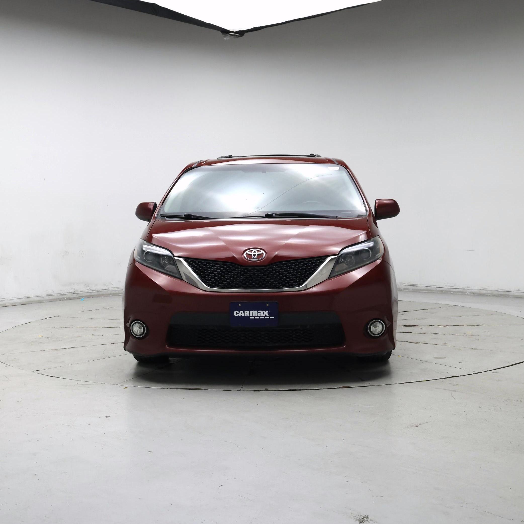 Thumbnail: 2016 Toyota Sienna - 5