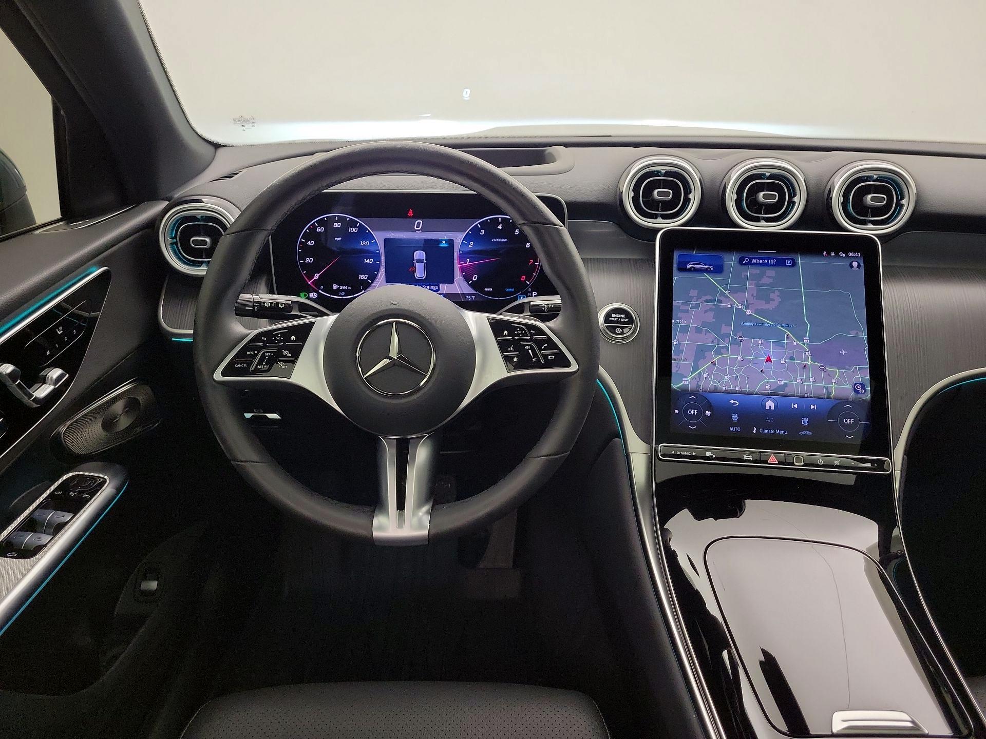 Thumbnail: 2025 Mercedes-Benz GLC - 10