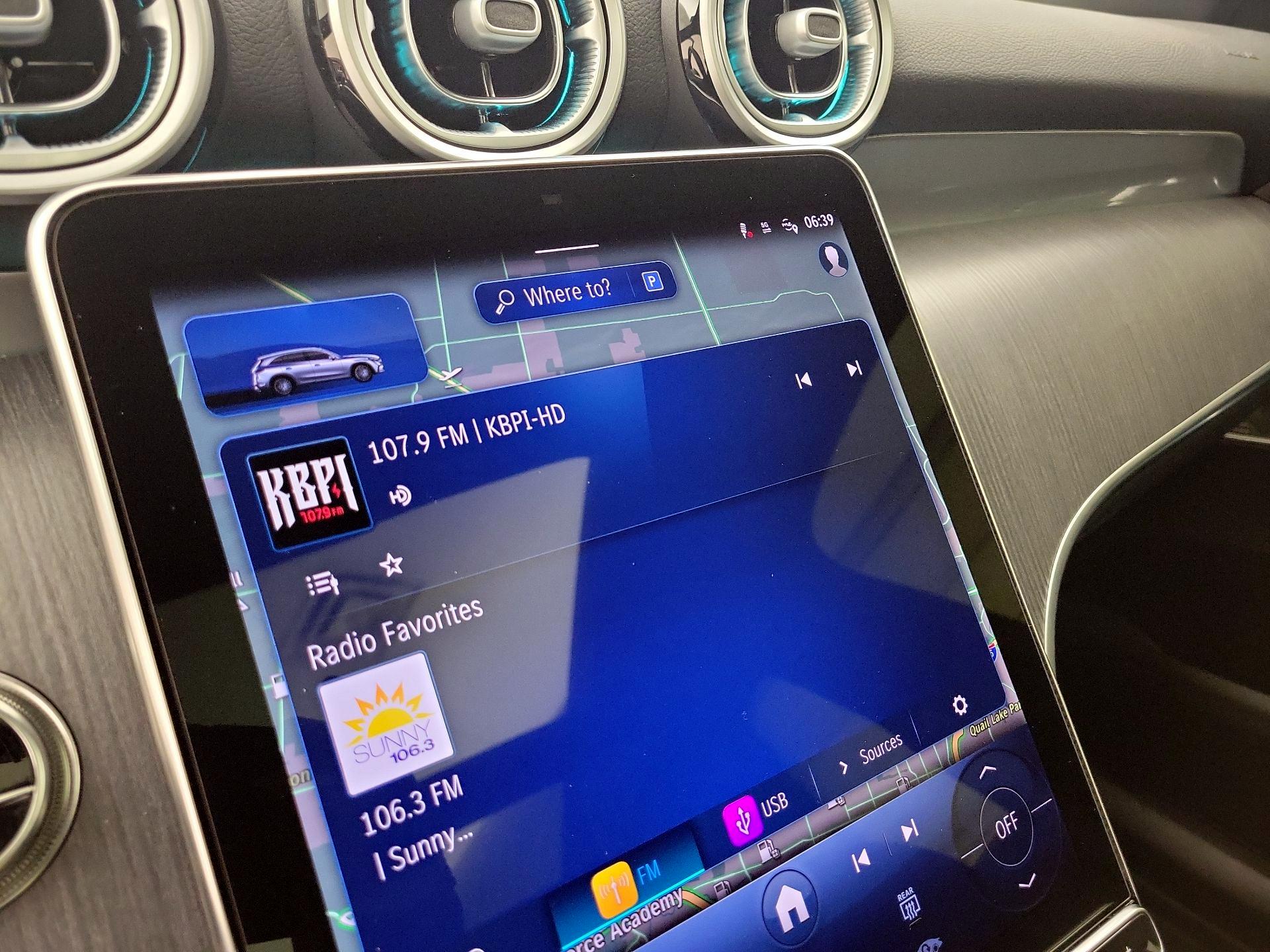 Thumbnail: 2025 Mercedes-Benz GLC - 16