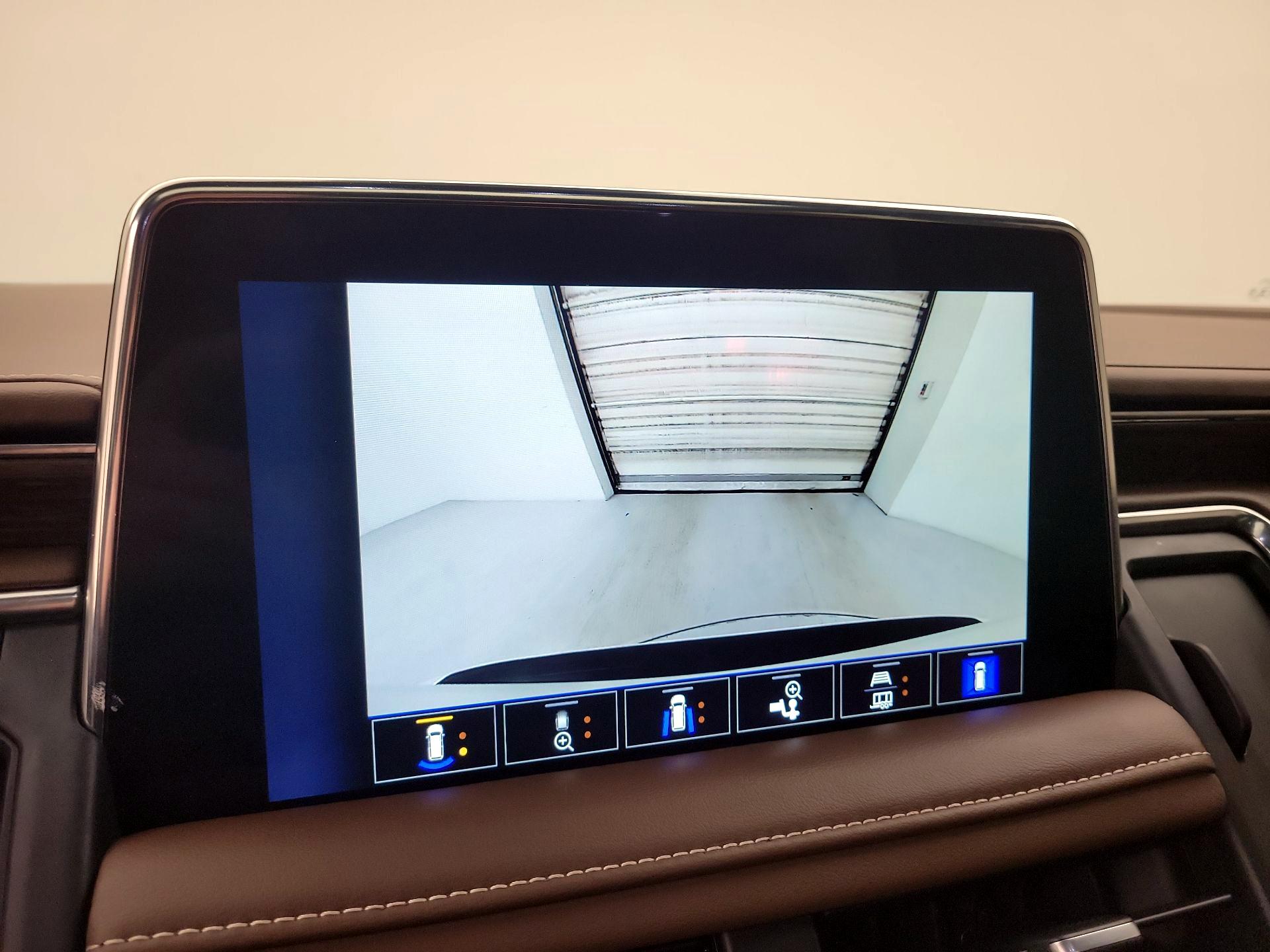 Thumbnail: 2023 Chevrolet Tahoe - 14