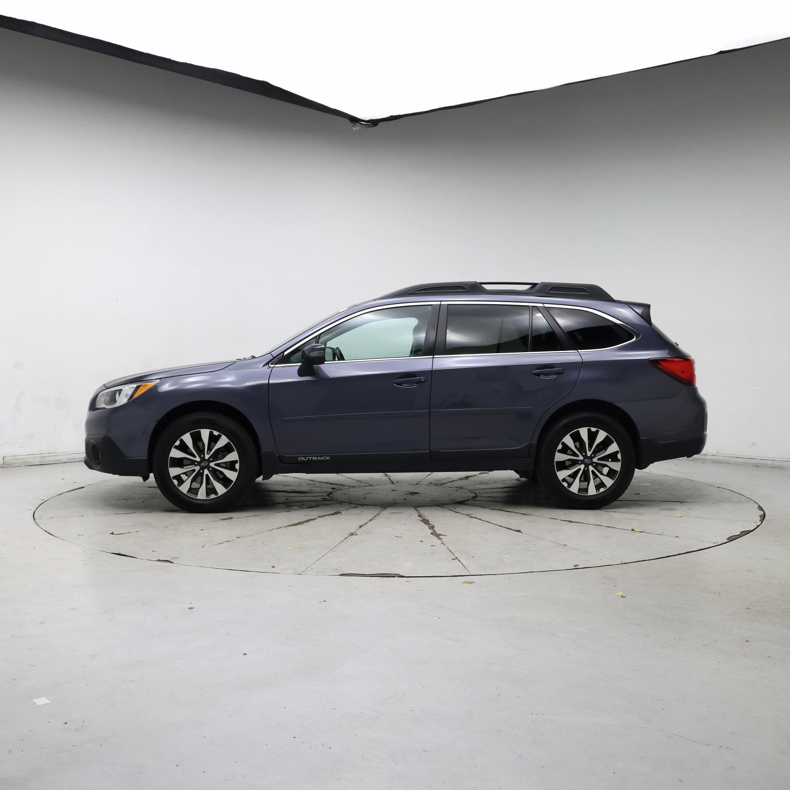 Thumbnail: 2016 Subaru Outback - 3