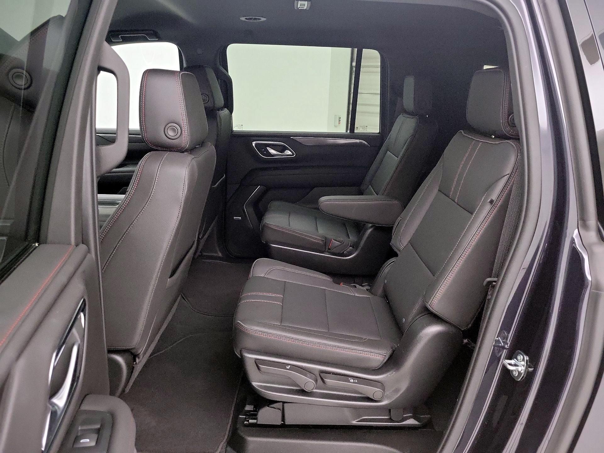 Thumbnail: 2022 Chevrolet Suburban - 20