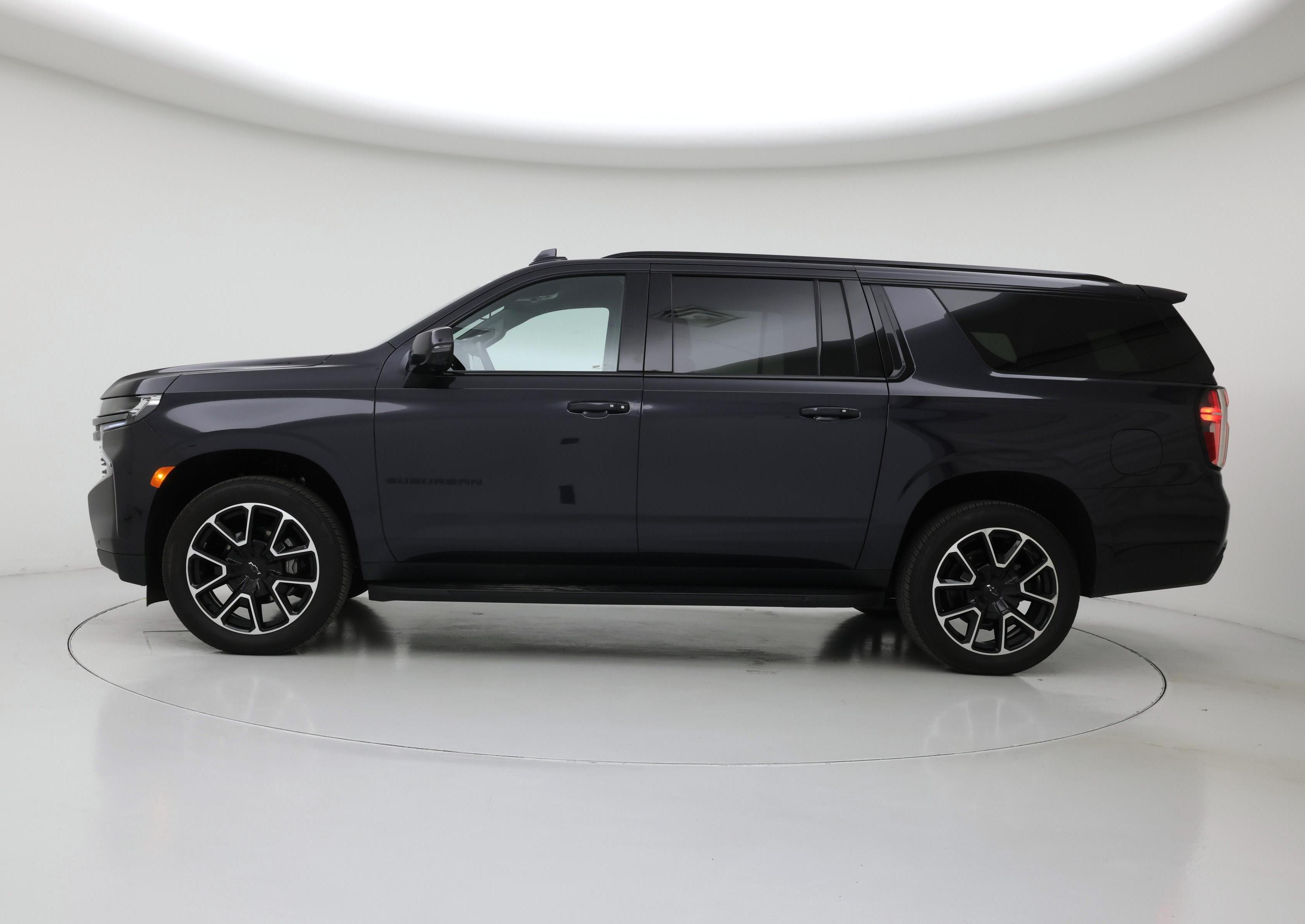 Thumbnail: 2022 Chevrolet Suburban - 3