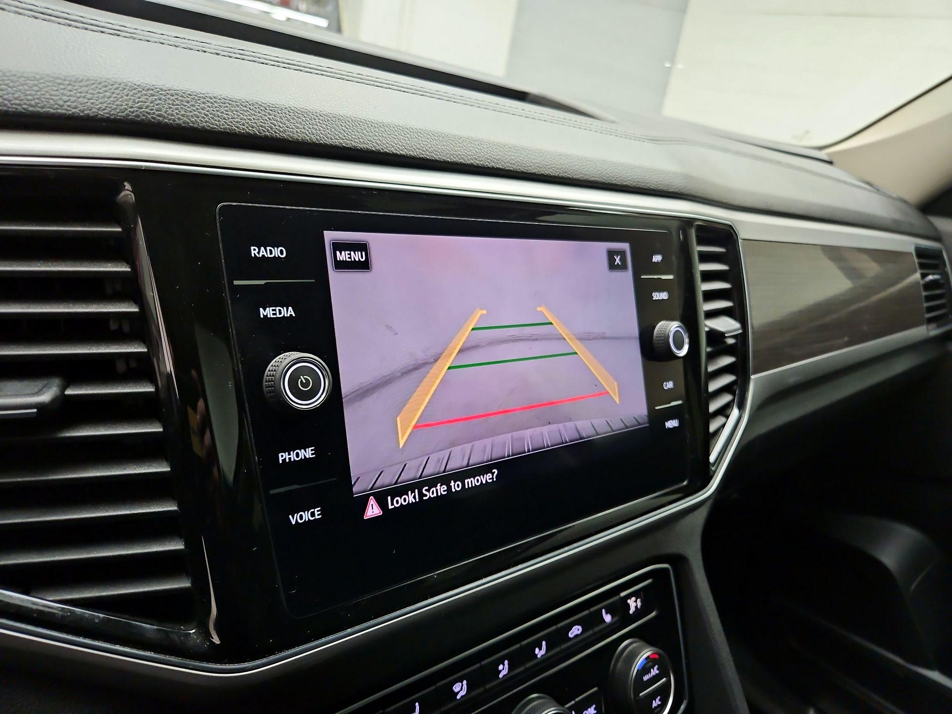 Thumbnail: 2018 Volkswagen Atlas - 12