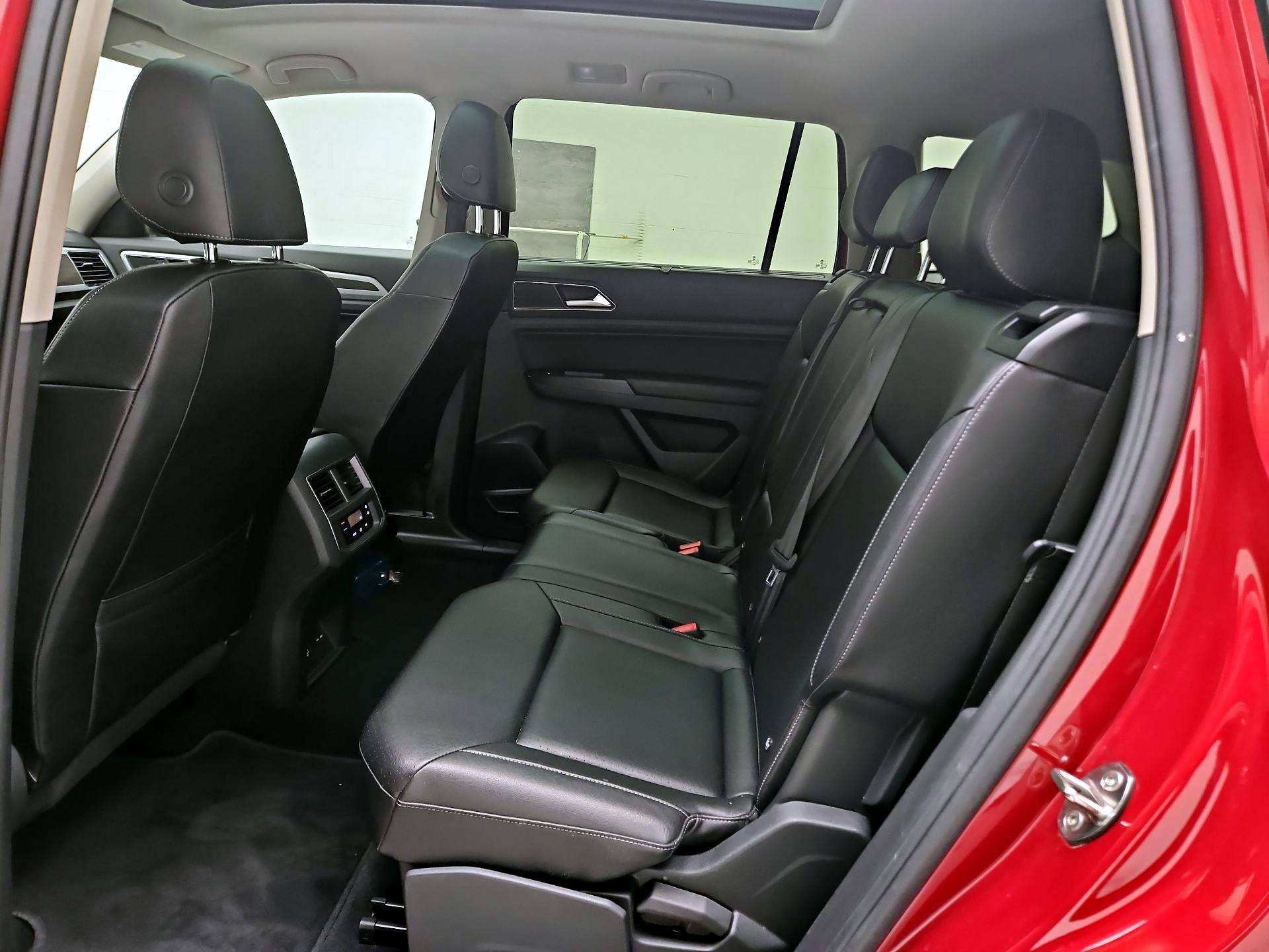 Thumbnail: 2018 Volkswagen Atlas - 18