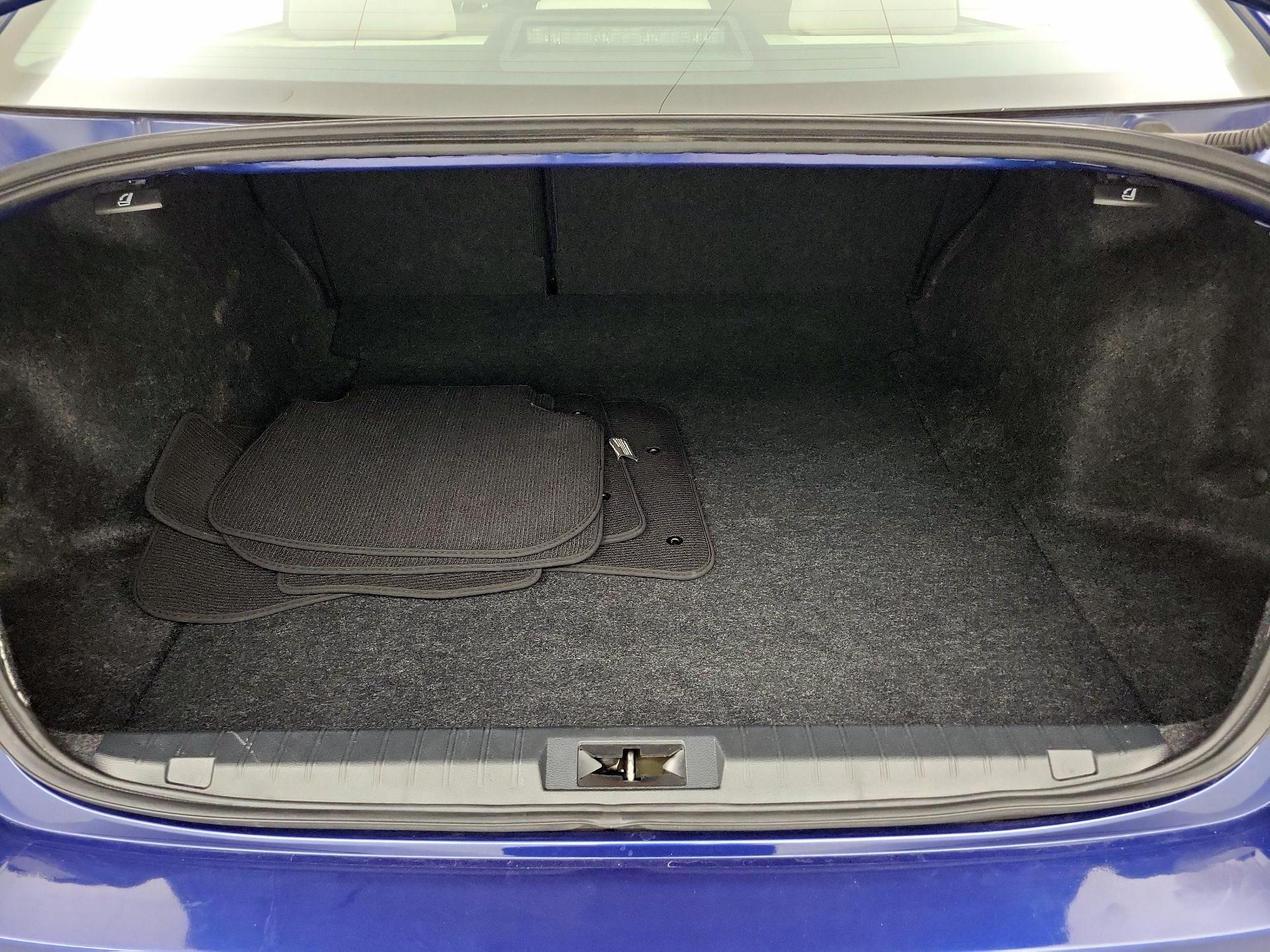 Thumbnail: 2015 Subaru Legacy - 20