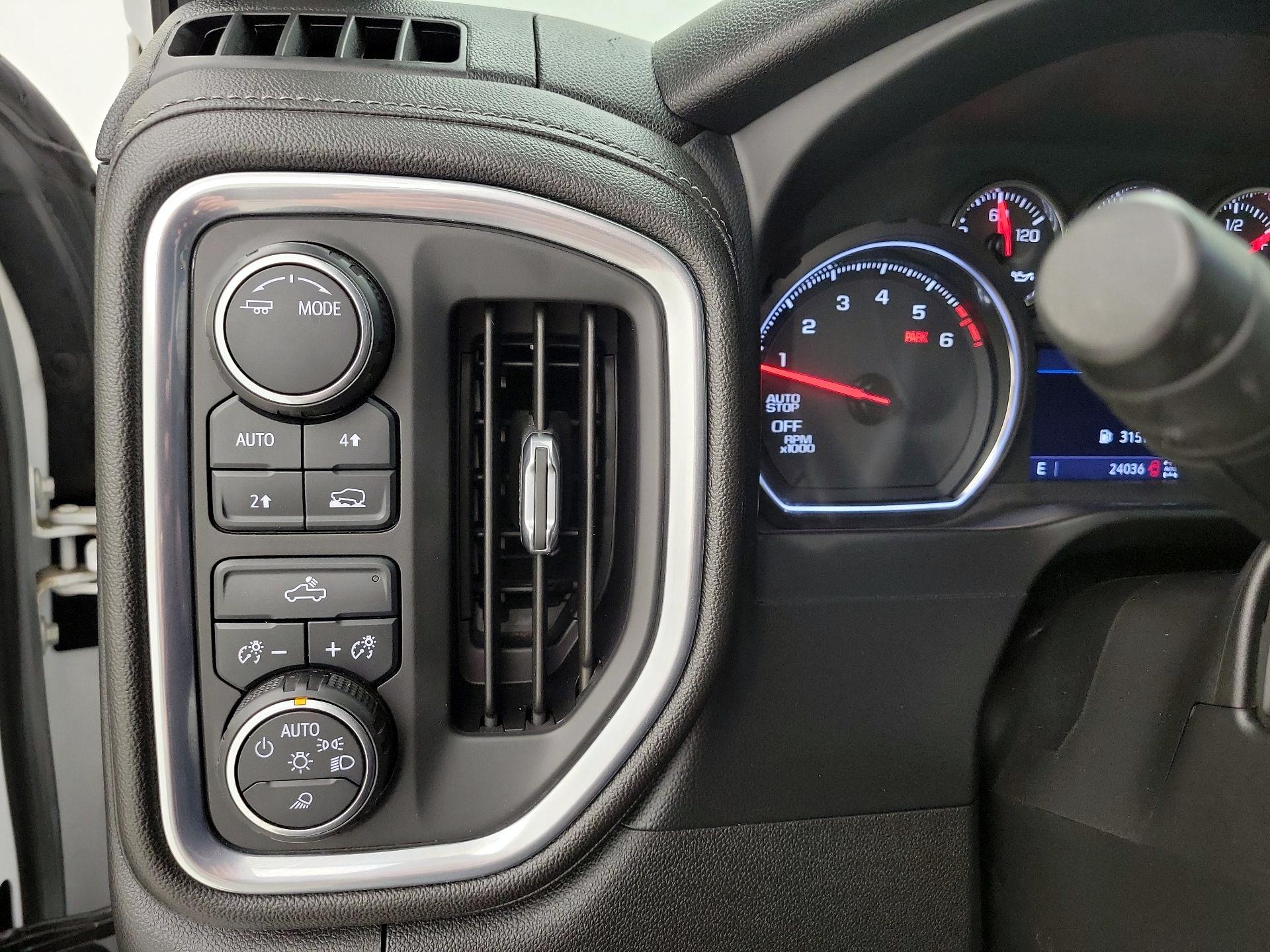 Thumbnail: 2020 Chevrolet Silverado 1500 - 13