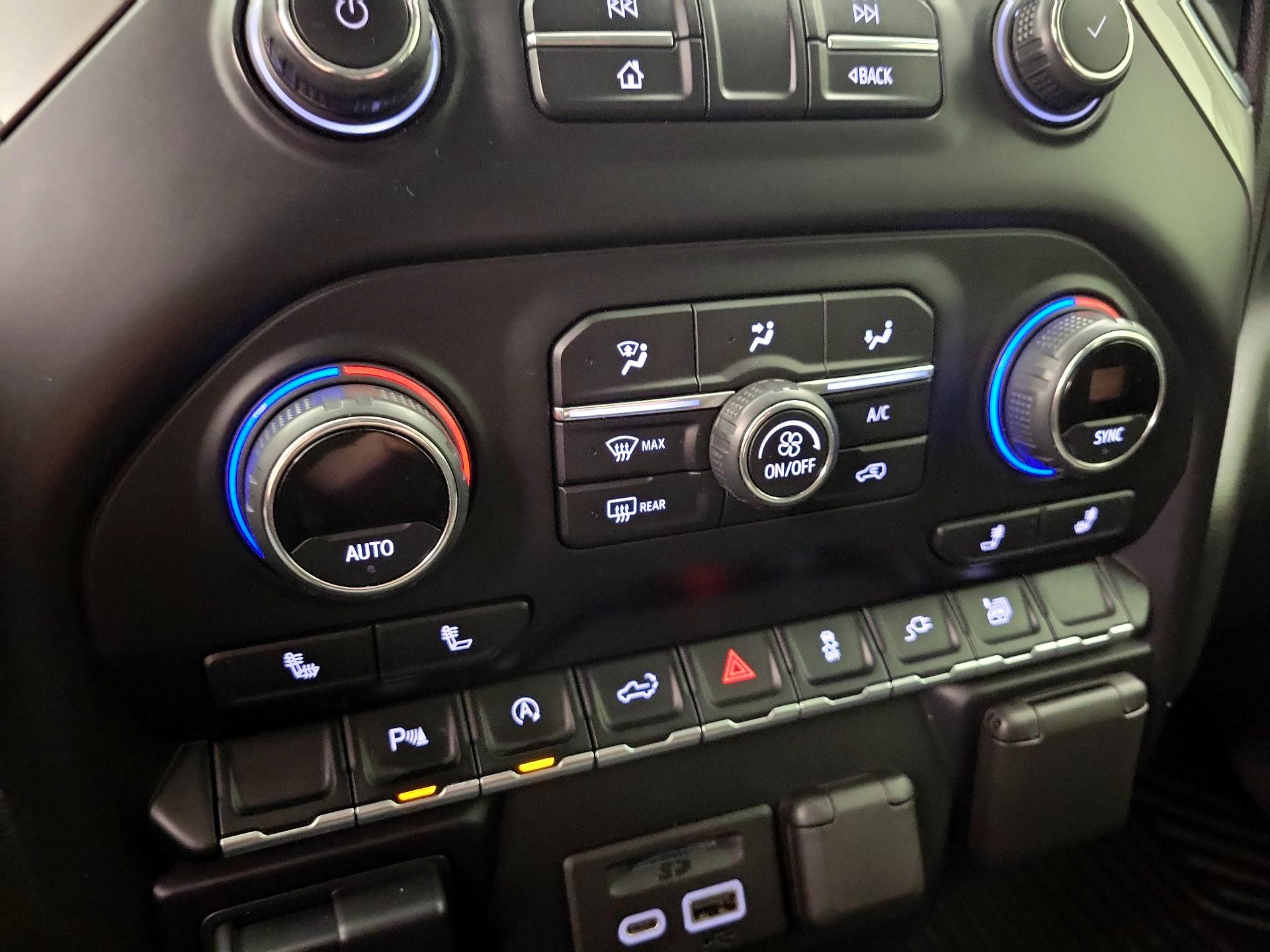 Thumbnail: 2020 Chevrolet Silverado 1500 - 17
